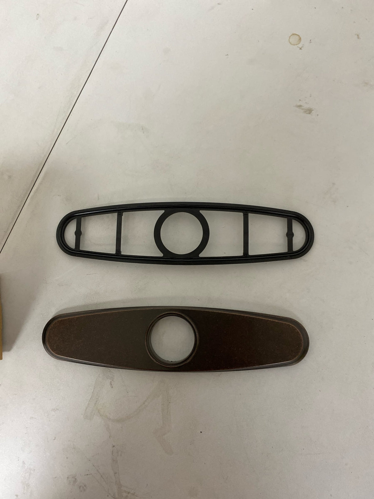 KITCHEN DECK PLATE ORB/Escutcheon