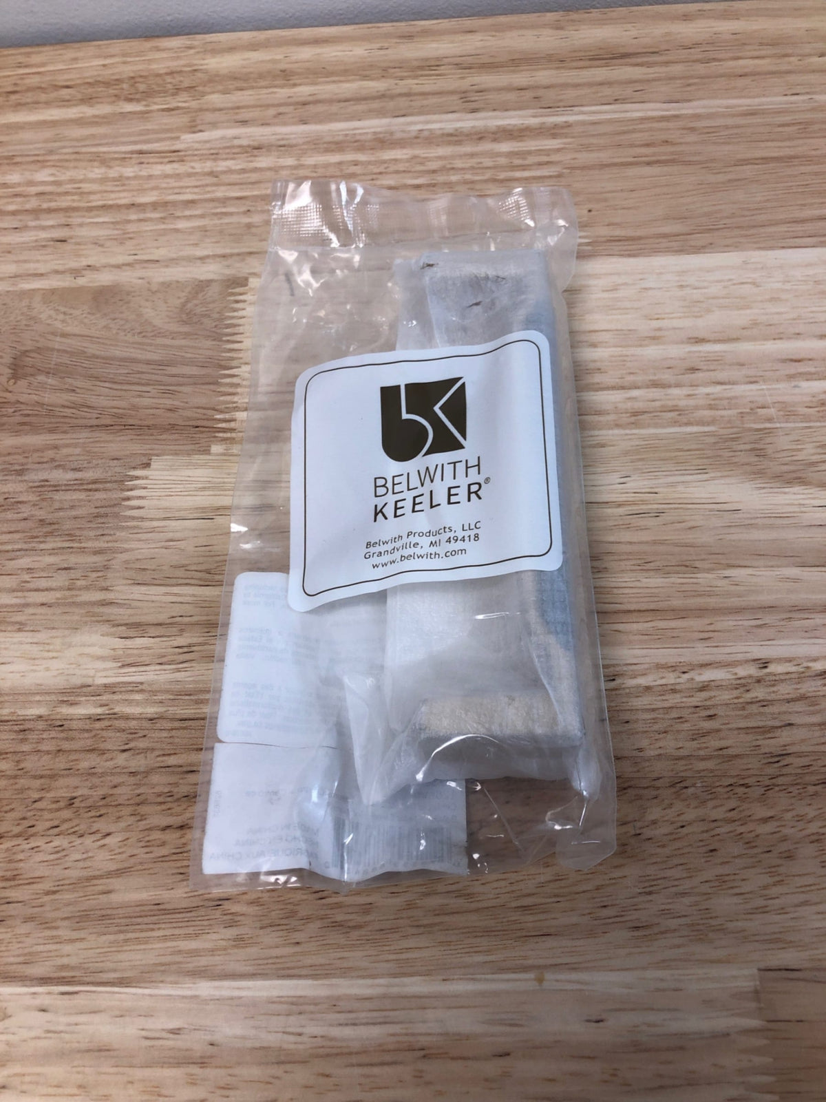 Belwith Keeler B076620WB-BGB Fuse 5-1/16 Inch (128 mm) Center to Center Modern Cabinet Handle / Drawer Pull with Wood Inlay - Brushed Golden Brass With Black Wood