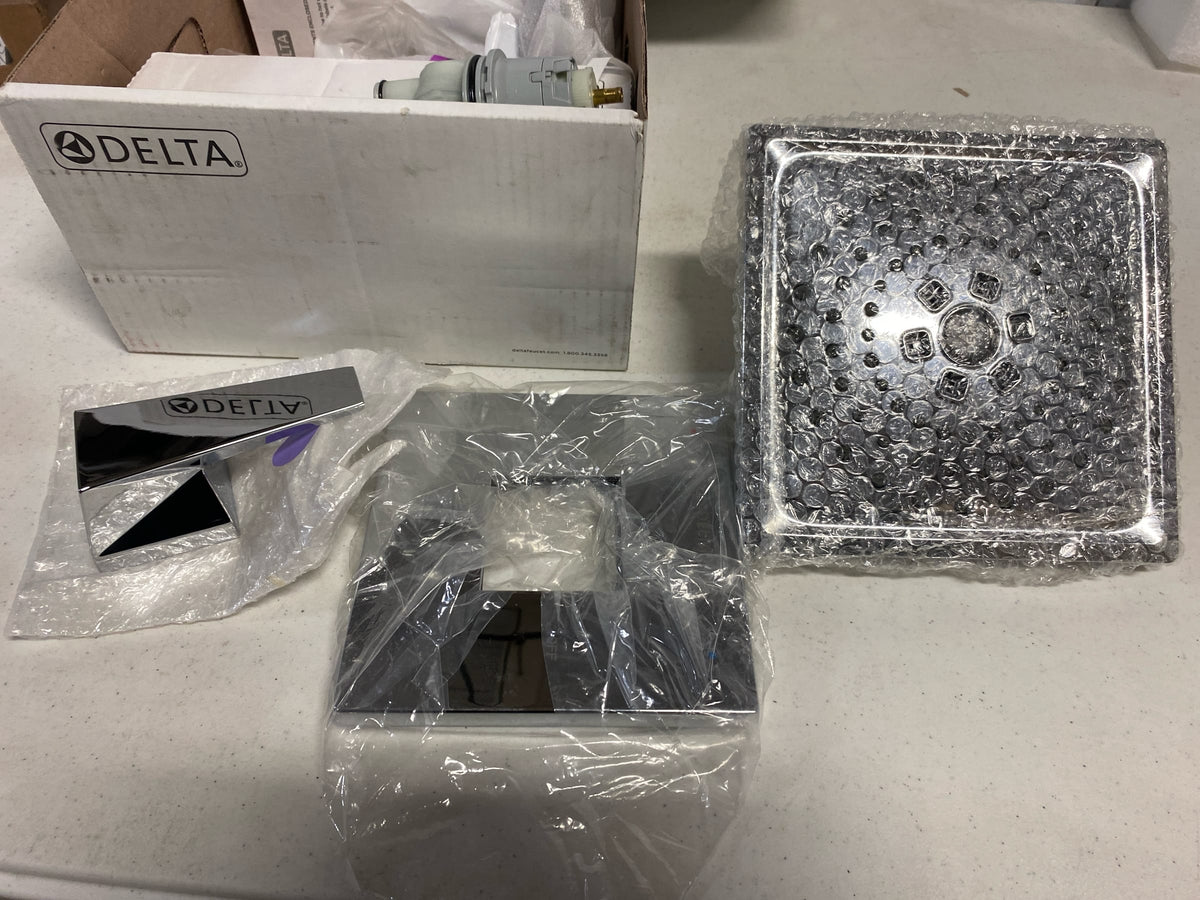 Delta T14443-PR Trillian 1-Handle Wall-Mount Tub and Shower Trim Kit in Lumicoat Chrome (Valve Not Included)