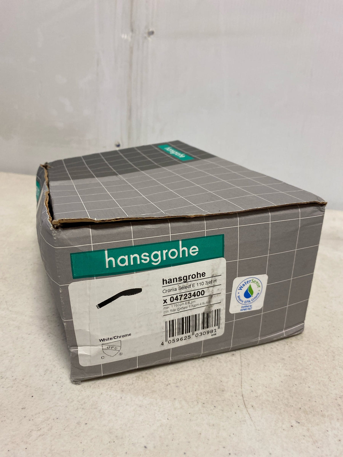 Hansgrohe 04723400 Croma 110 3-Spray Patterns with 1.75 GPM 4.3 in. Wall Mount Handheld Shower Head in White and Chrome