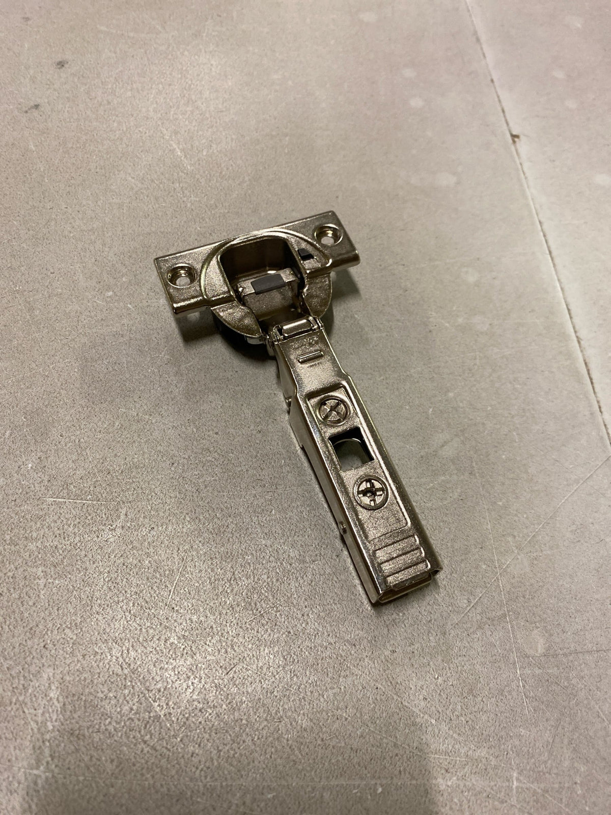 Blum 71B9550 BLUMOTION Full Overlay Screw-On Cabinet Door Hinges with 95-Degree Opening Angle - Nickel