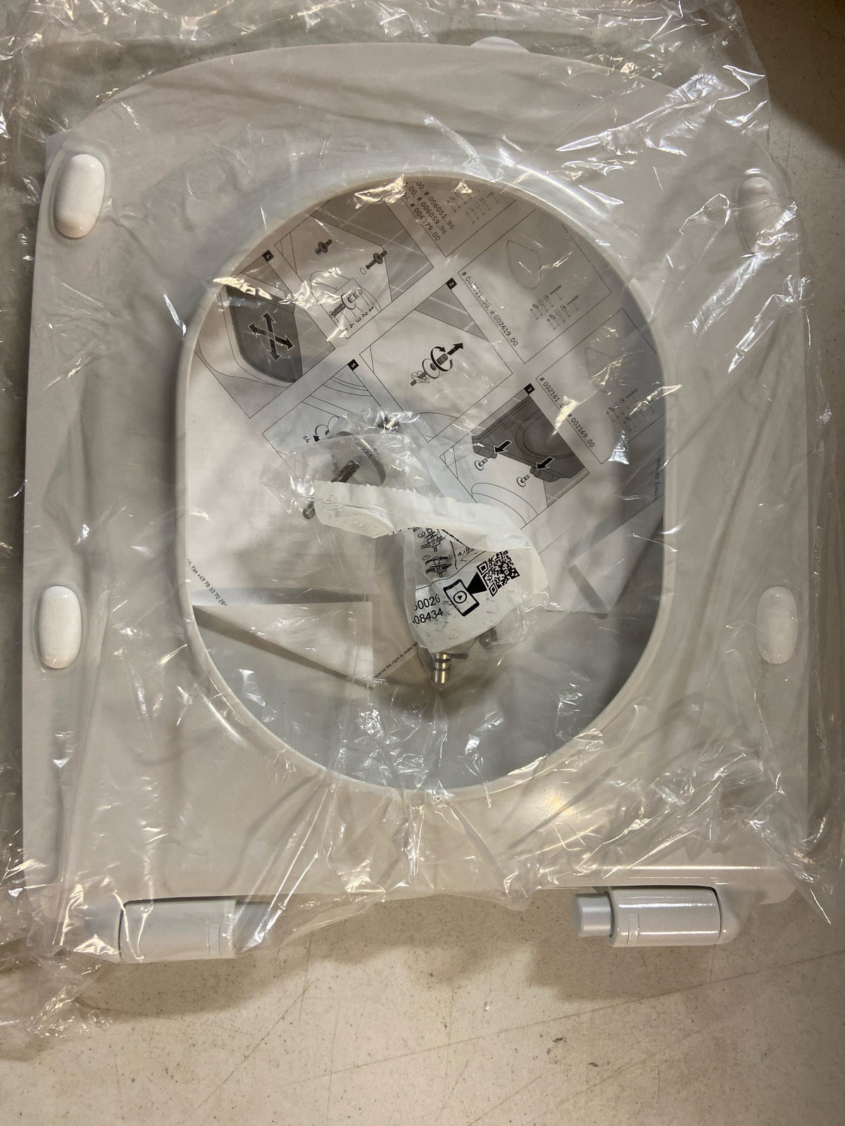 Duravit 0063790000 DuraStyle Round Toilet SeatQuick Release - White