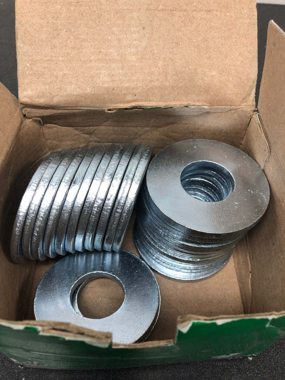 Hillman zinc-plated steel 1 in. uss flat washer 26 pc.
