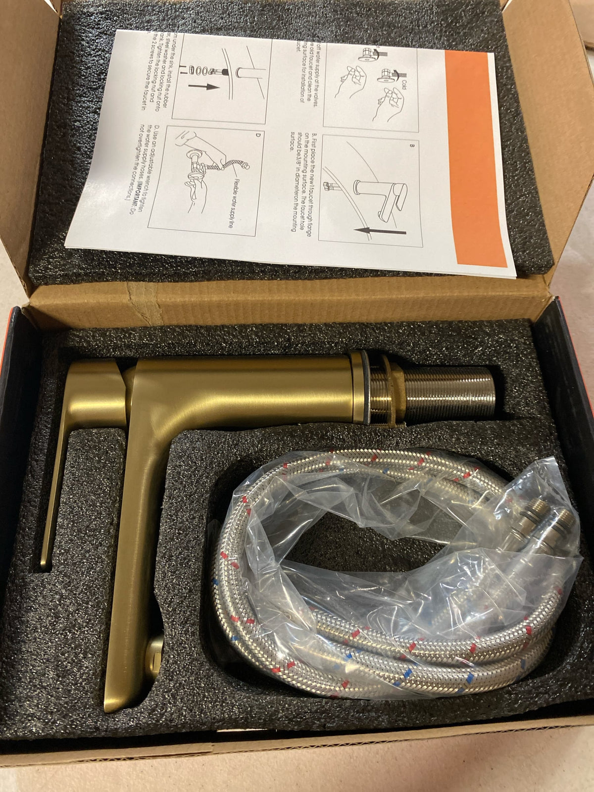 Unbranded M-YL001G Single Hole Single-Handle Bathroom Faucet in Brushed Gold