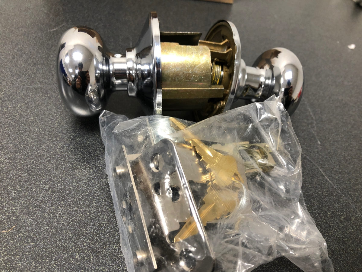Schlage F80PLY625 F-Series Polished Chrome Keyed Entry Knobset
