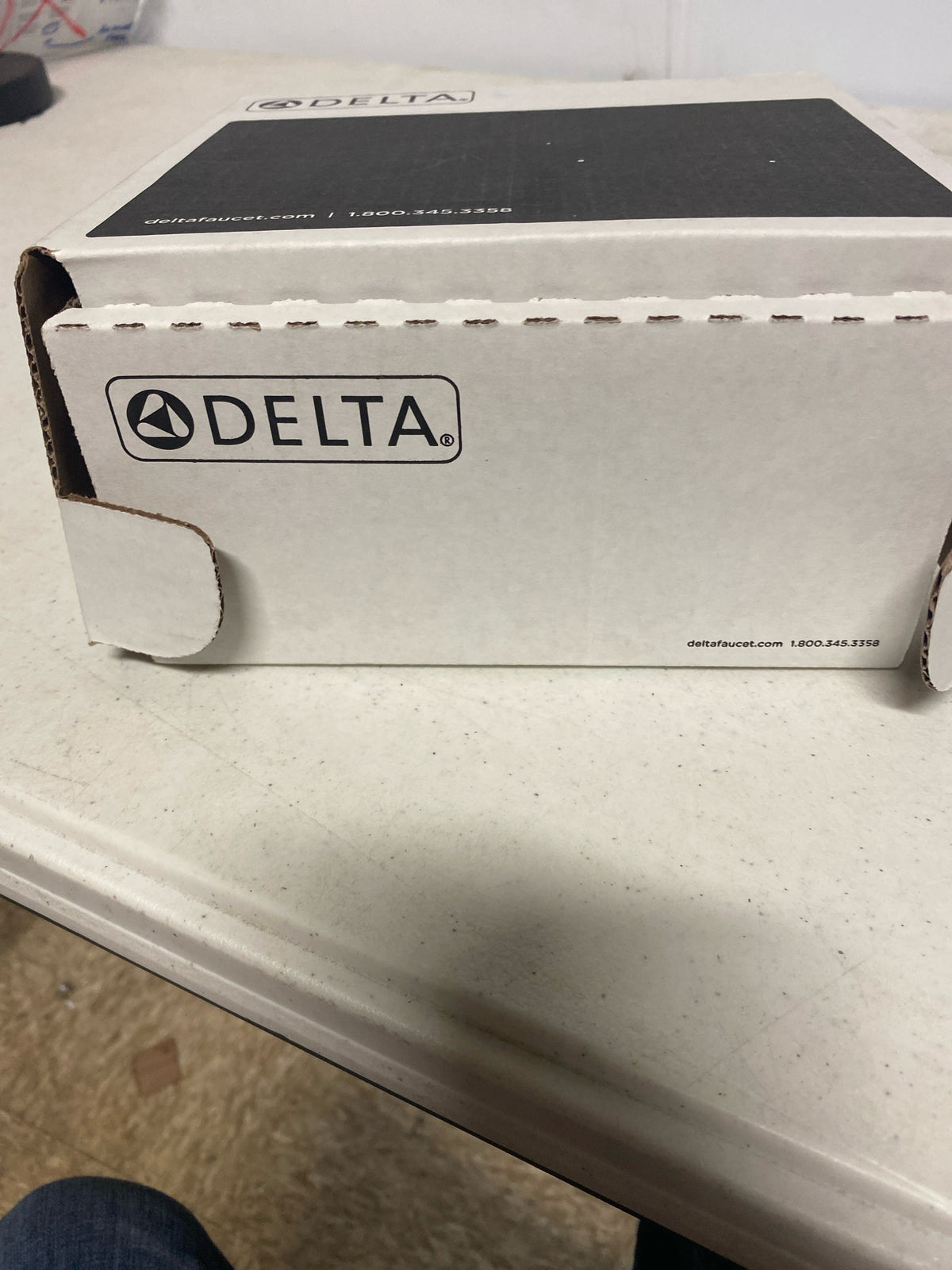 Delta T27T967-SS Ara 17T Series Thermostatic Valve Trim with Integrated Volume Control and 6 Function Diverter for Three Shower Applications - Less Rough-In - Brilliance Stainless