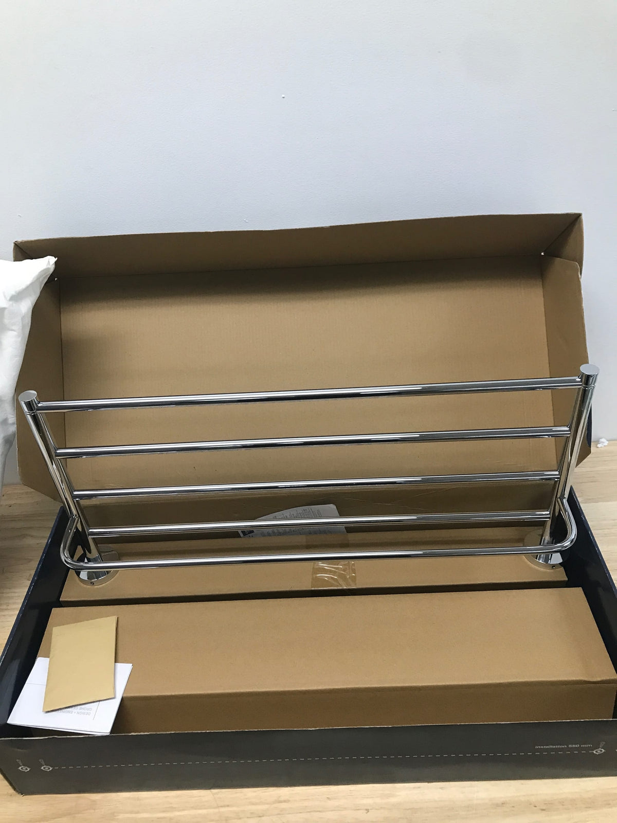 Grohe 40800001 Essentials 23-2/5" Towel Rack with Integrated Towel Bar - Starlight Chrome