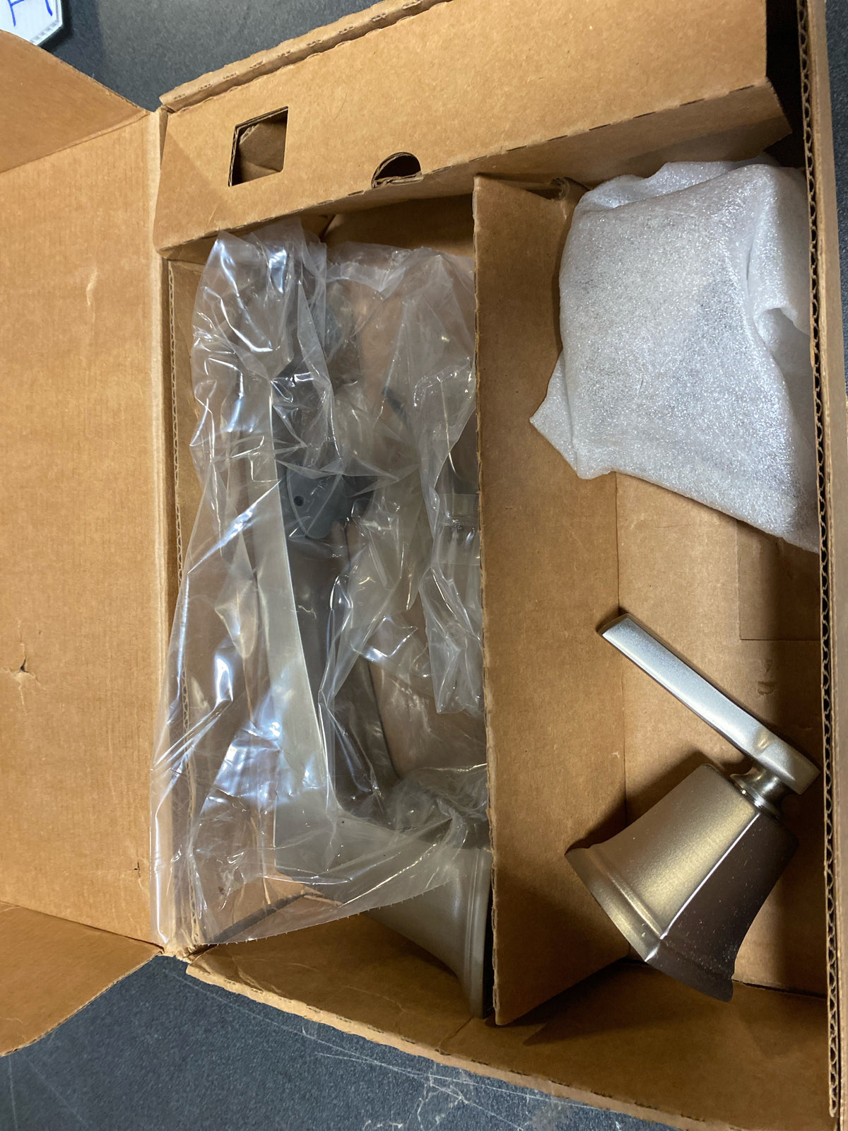 Moen T623SRN Boardwalk Deck Mounted Roman Tub Filler Trim - Spot Resist Brushed Nickel