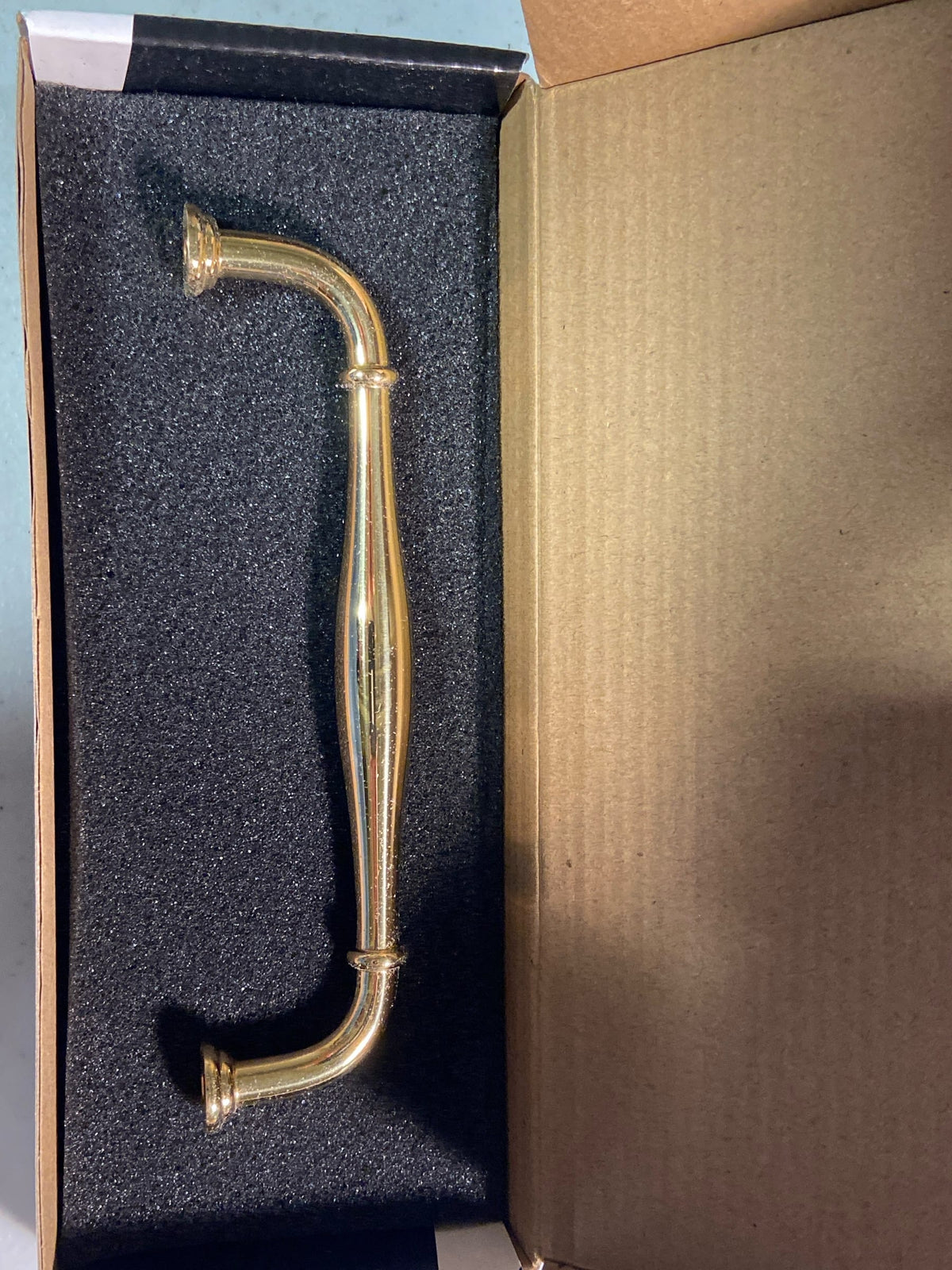 Alno A726-6-PB Charlie's 6" Center to Center Traditional Solid Brass Cabinet Handle / Drawer Pull - Polished Brass
