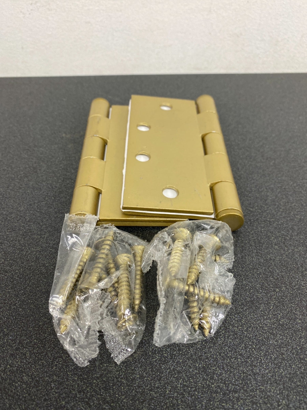 Emtek 9200 Steel Hinges (Pair) - HD - Square Corners - 4 1/2" x 4 1/2" - 920154 - Satin Brass (US4)