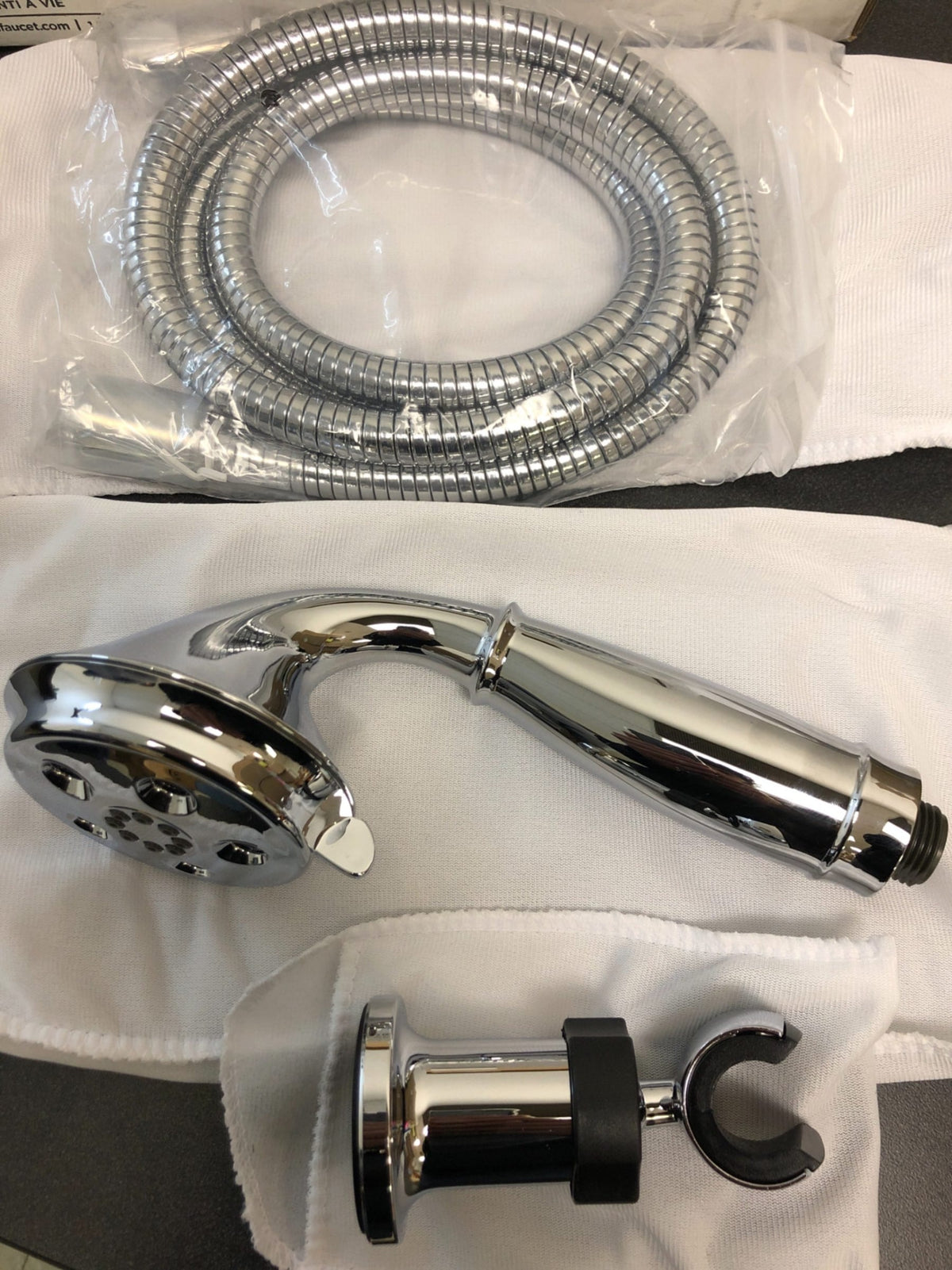 Delta 1.75 GPM Traditional Hand Shower Package with H2Okinetic Technology - Includes Hand Shower, Holder, Hose, and