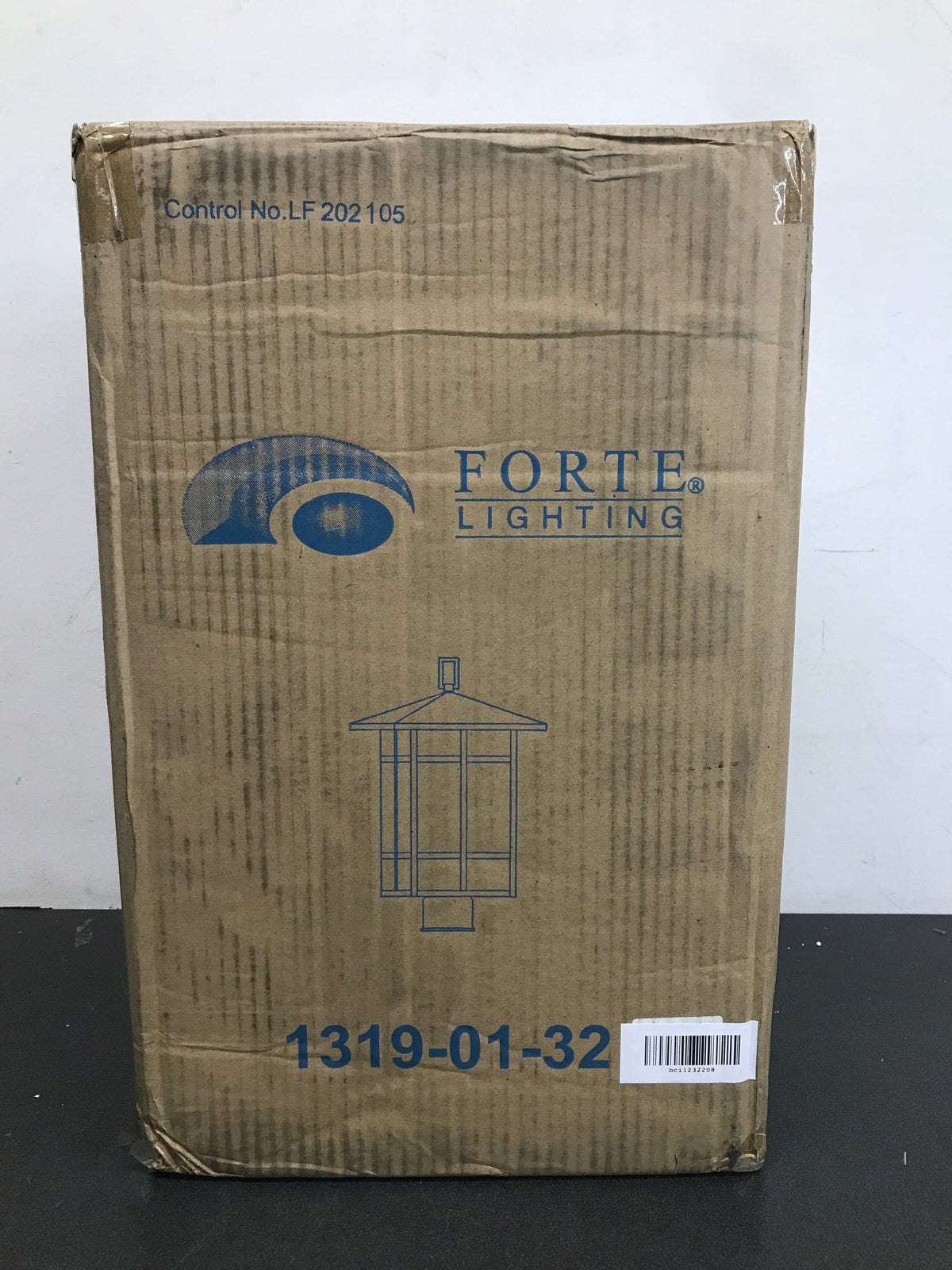 Forte Lighting 1319-01-32 10Wx18H Post Light - Antique Bronze