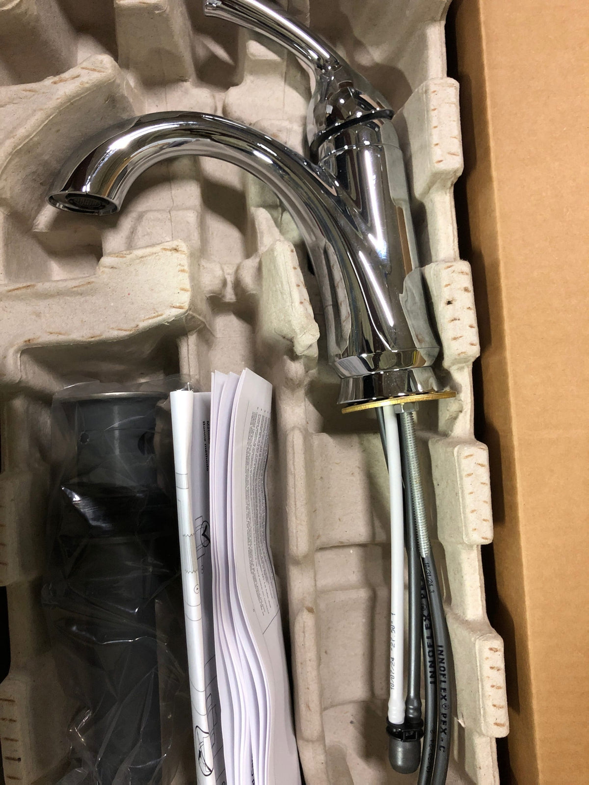 Delta 15999-DST Haywood Single Hole Bathroom Faucet With Pop-Up Drain, Chrome