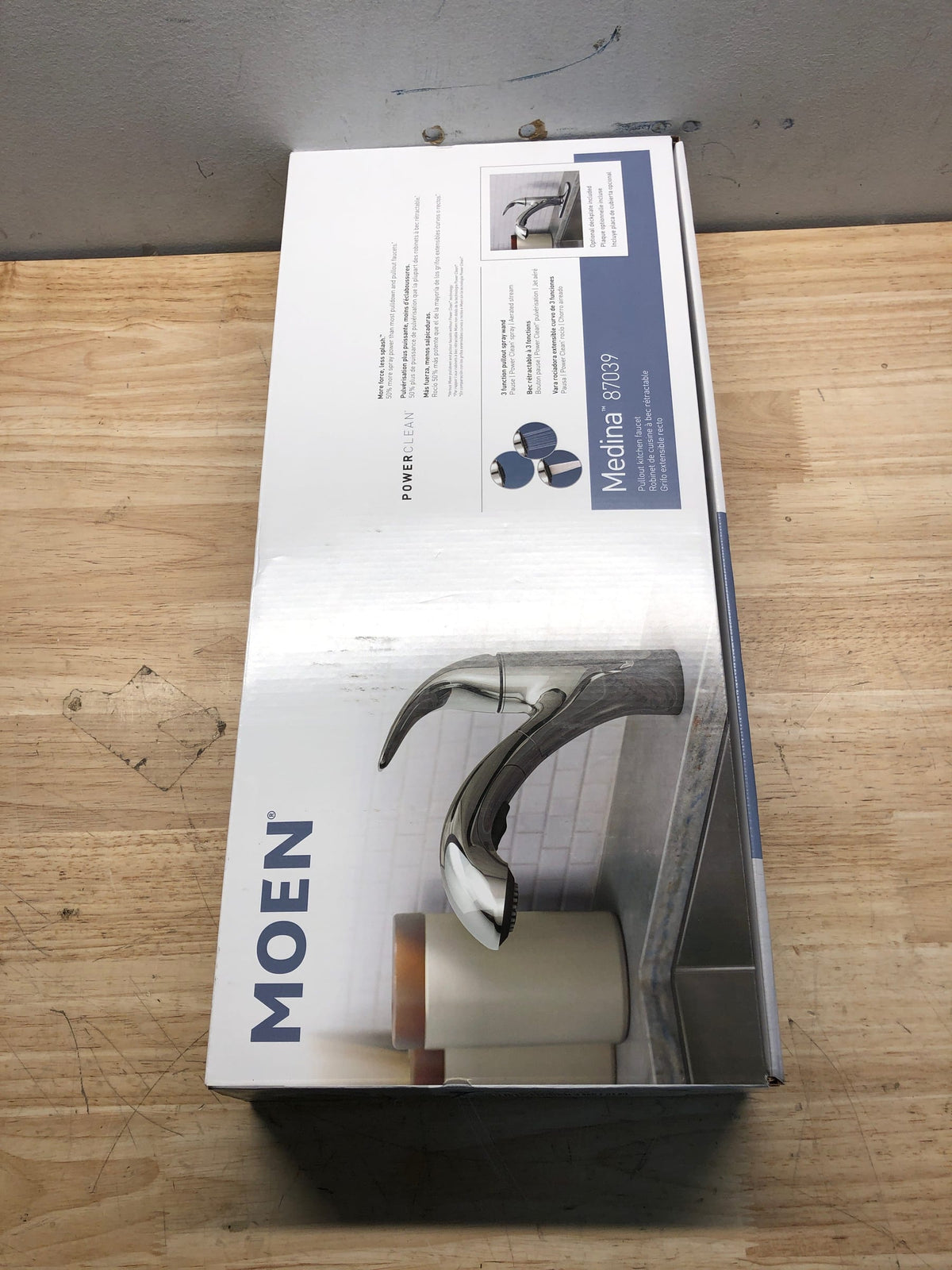 Moen 87039 Medina Single Handle Kitchen Faucet with Pullout Spray - Chrome