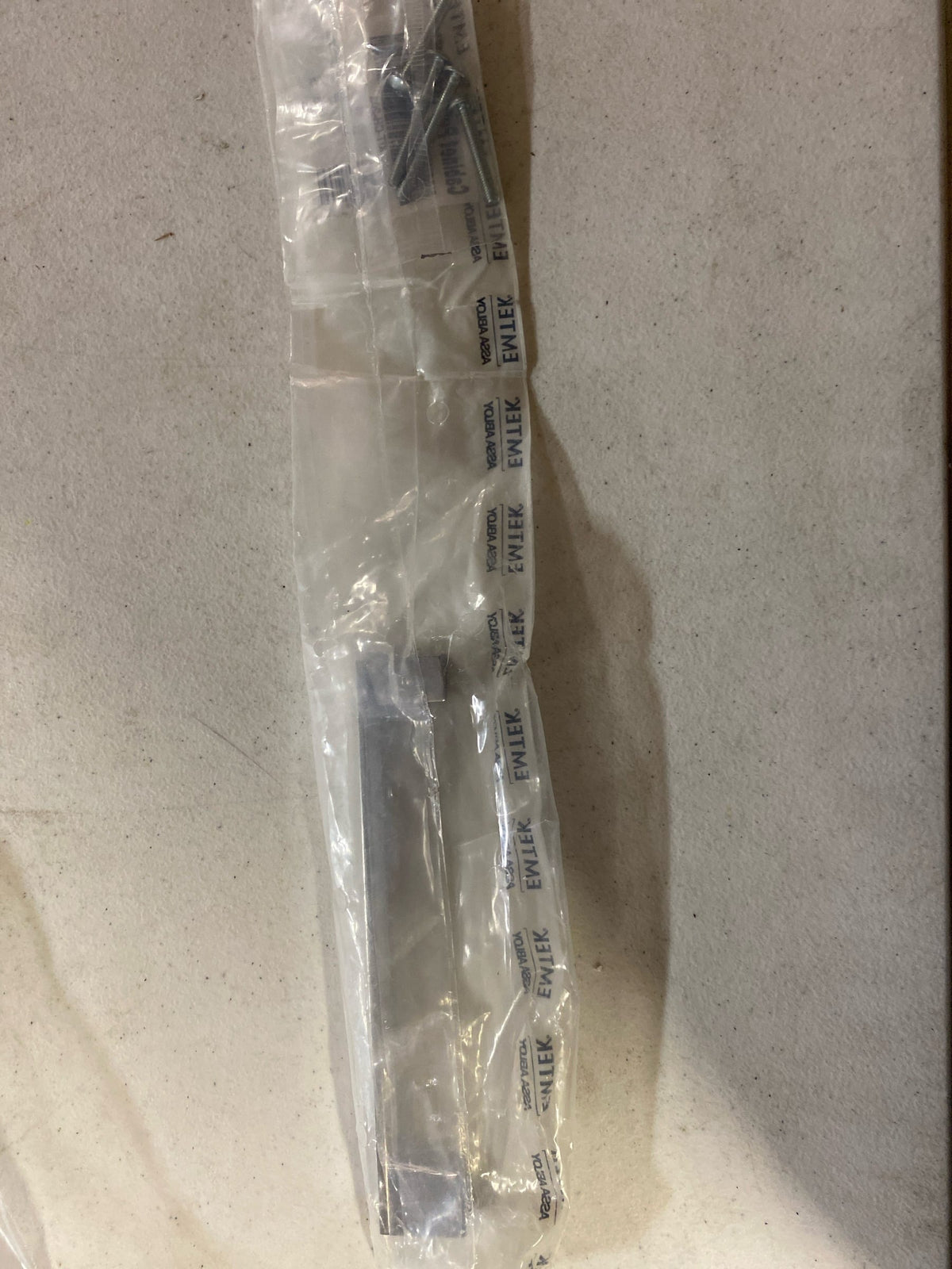 Emtek 86266 Us26 Trintiy Pull 6 in Ctc in Chrome
