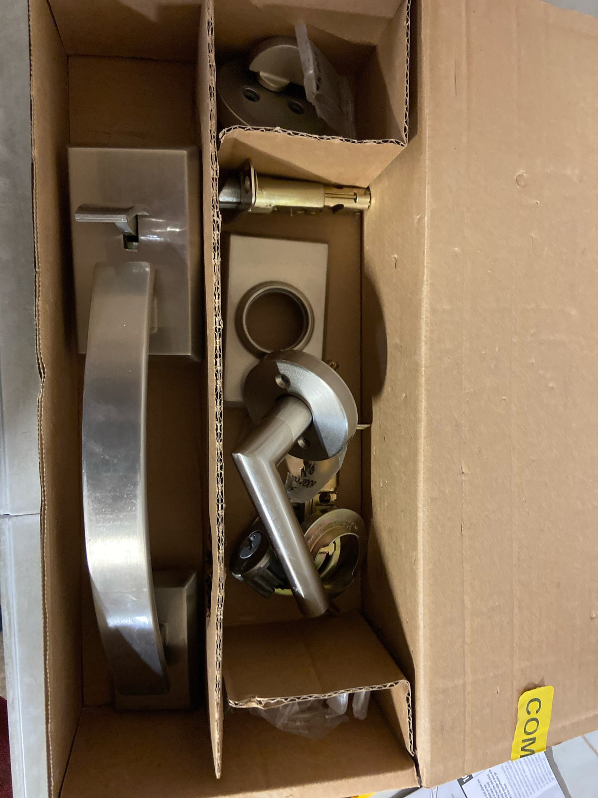 Kwikset 800TVHLIP-15S.STRKP Tavaris Sectional Single Cylinder Keyed Entry Exterior Pack Handleset with SmartKey - Satin Nickel