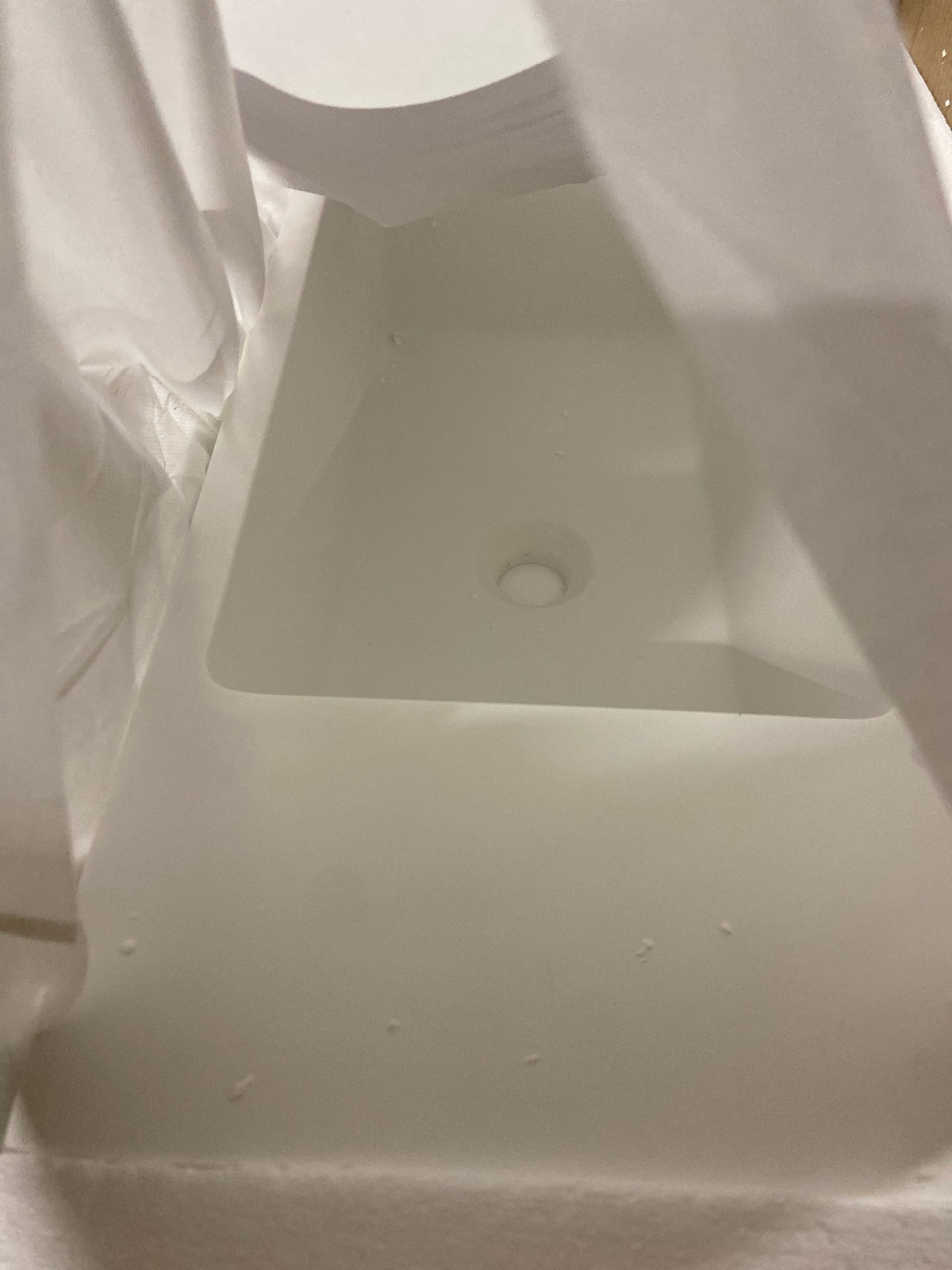 Delice 24" Rectangle Wall-Mount Bathroom Sink in Matte White