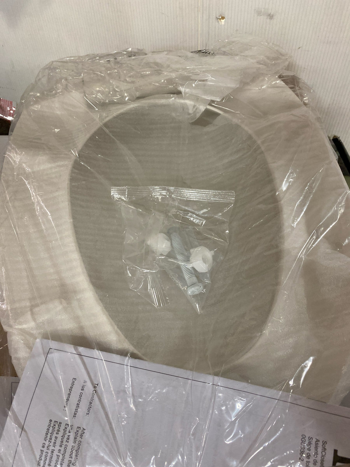 TOTO SS154#11 SoftClose Elongated Closed-Front Toilet Seat and Lid - Colonial White