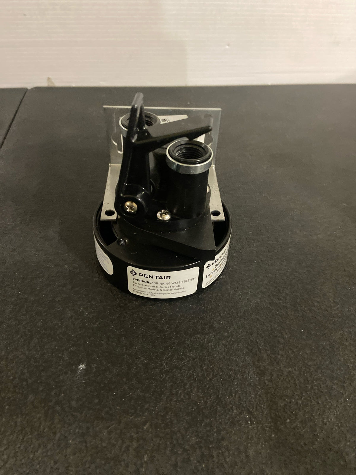 EVERPURE QL3 Single Filter Head with Bracket - Shut-Off Valve (EV9259-14)
