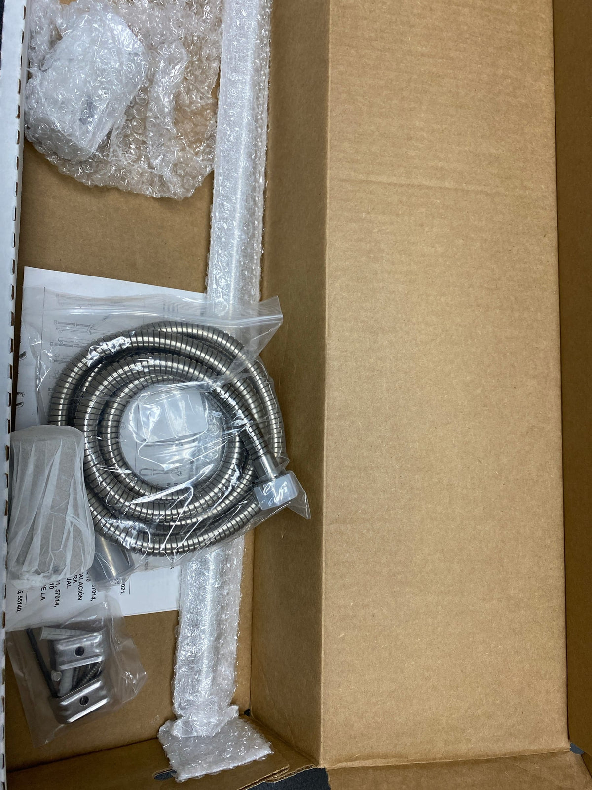 Delta 57014-SS 2.5 GPM Hand Shower Package with Touch-Clean Technology - Brilliance Stainless