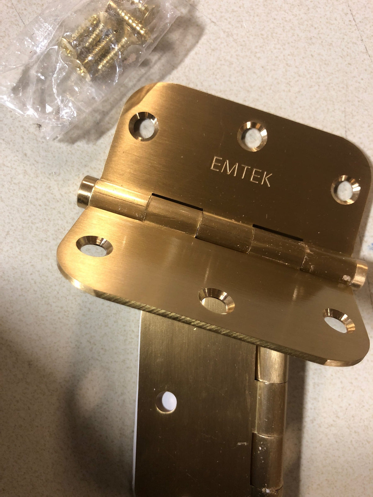 Emtek 96133US 3-1/2" x 3-1/2" 5/8" Radius Corners Residential Plain Bearing Hinges (Pair), Solid Brass - Satin Brass (US4)