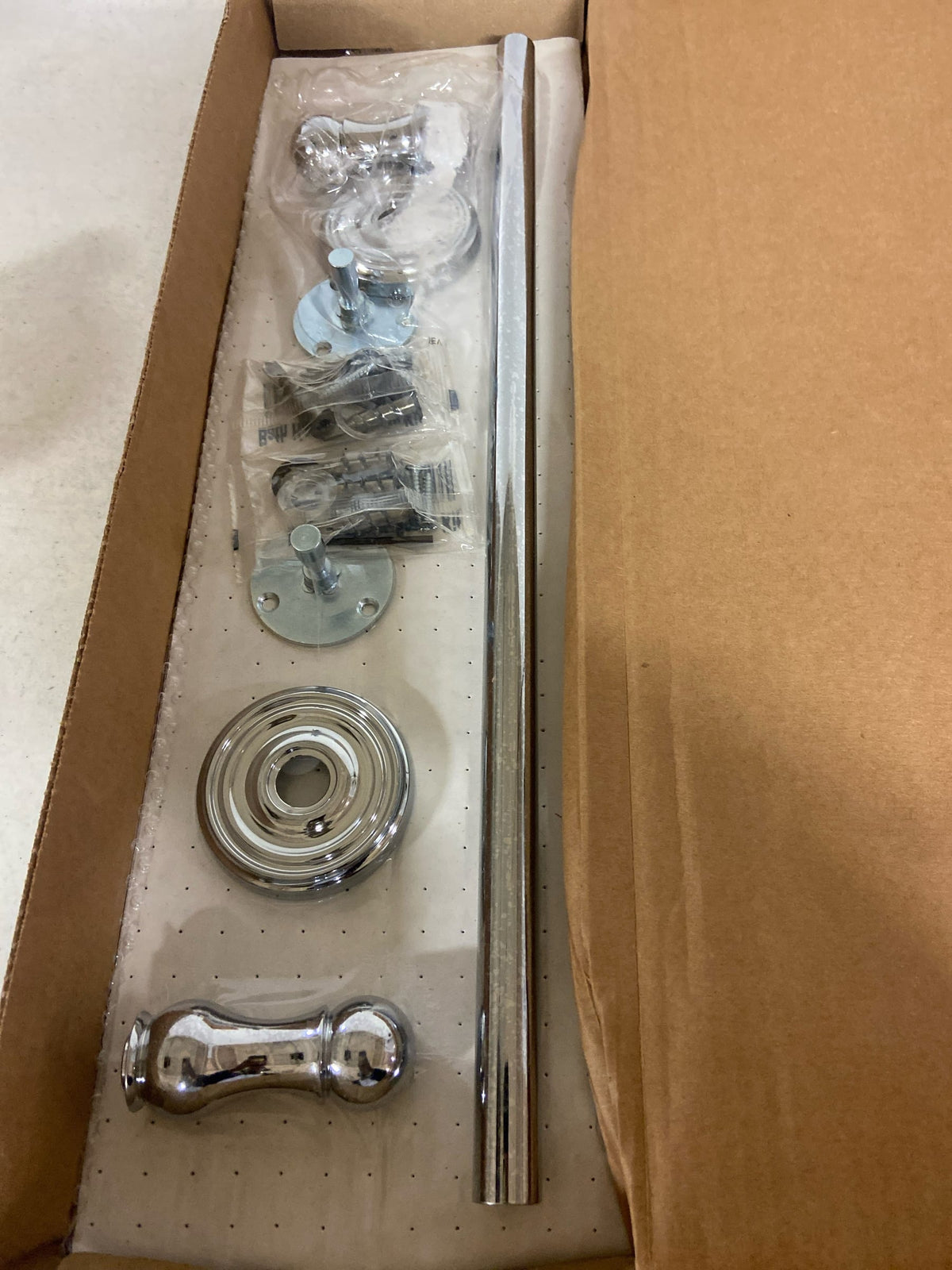 18" Brass Towel Bar with Classic Rosettes in Polished Chrome