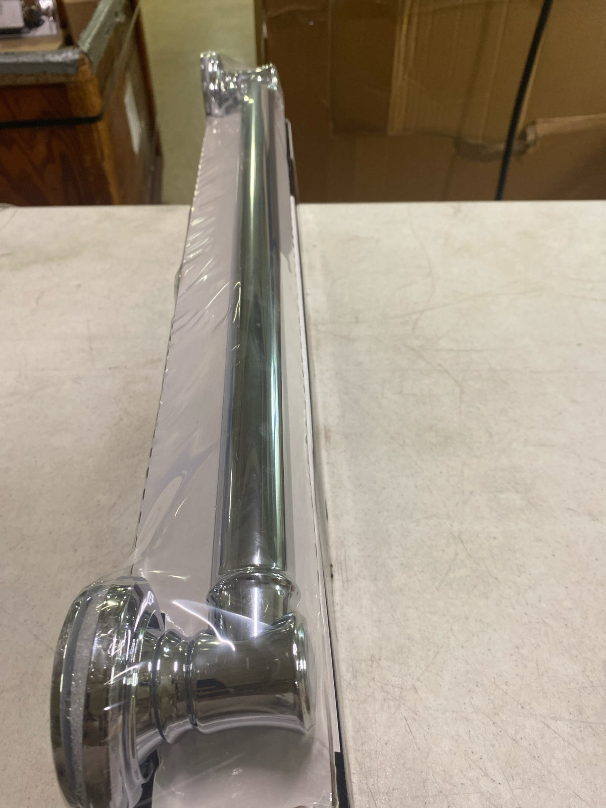 DeltaTraditional 24” grab bar polished chrome