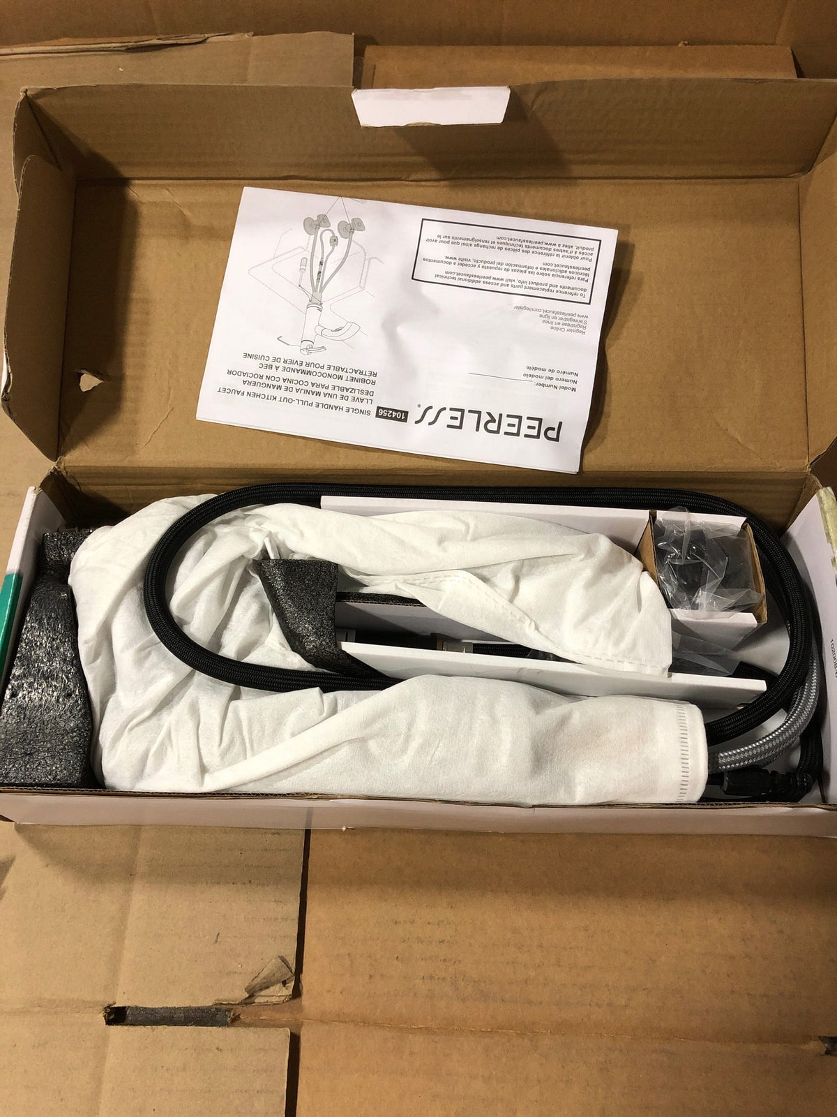 Peerless P6923LF-SS Westchester 1.5 GPM Single Hole Pull-Out Kitchen Faucet - Lifetime Limited - Stainless