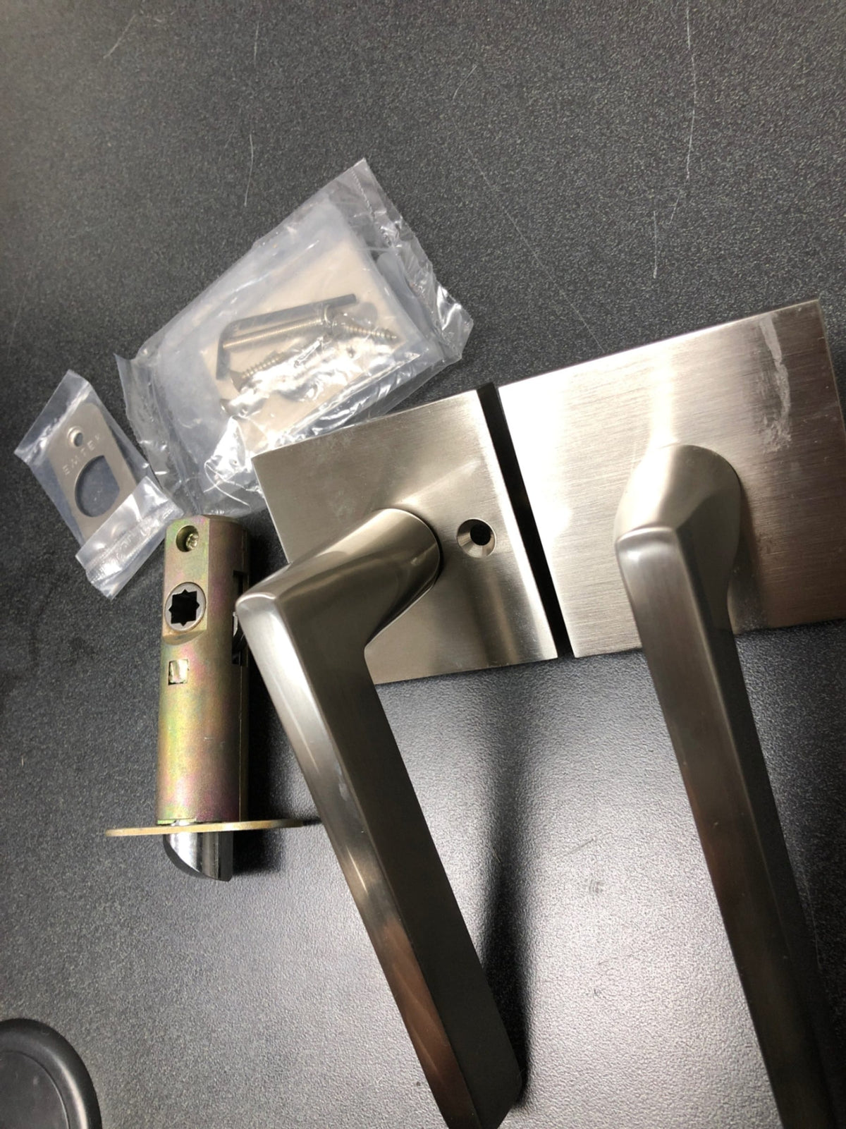 Emtek 5110HLOUS15RH Helios Right Handed Passage Door Lever Set with Square Rose - Satin Nickel