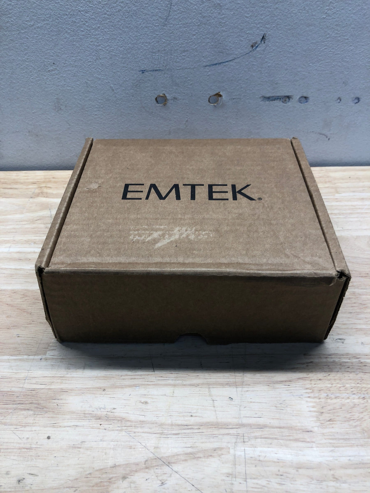 Emtek 5050HECUS4LH Hercules Left Handed Non-Turning Two-Sided Dummy Door Lever Set with Square Rose from the Brass Modern Collection - Satin Brass