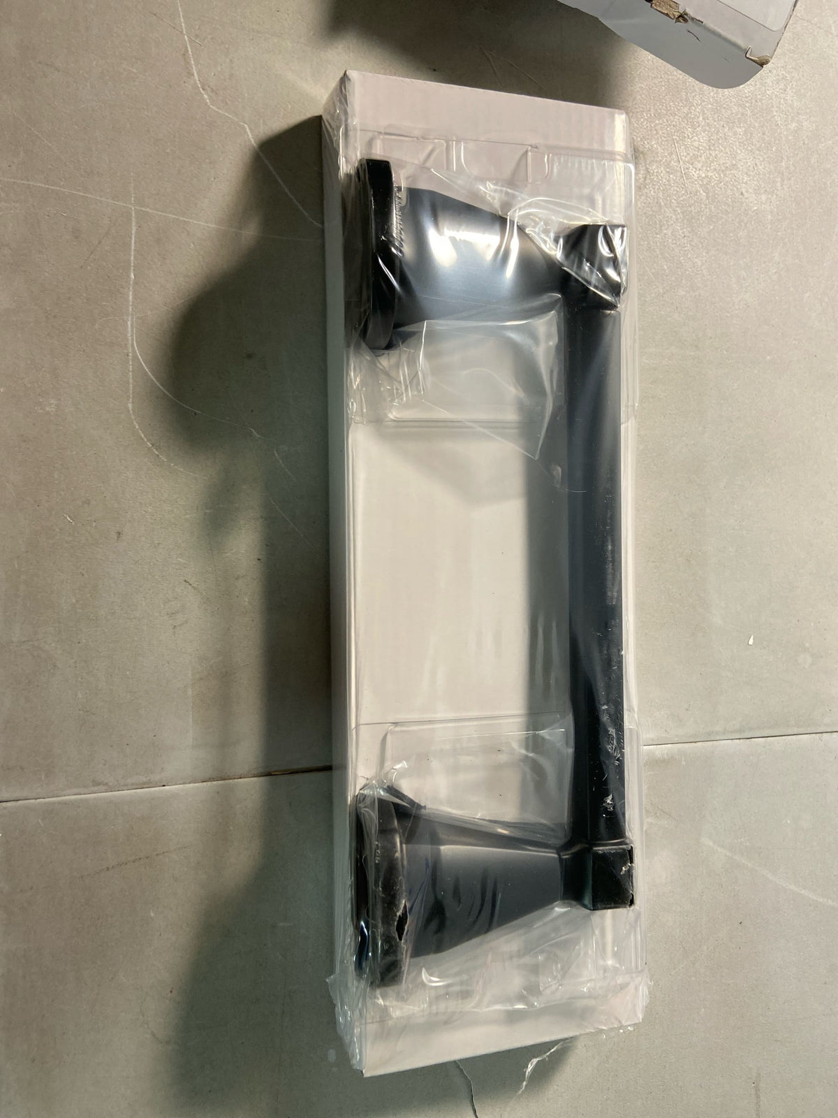 Delta 77655-BL Stryke Wall Mounted Toilet Paper Holder - Matte Black