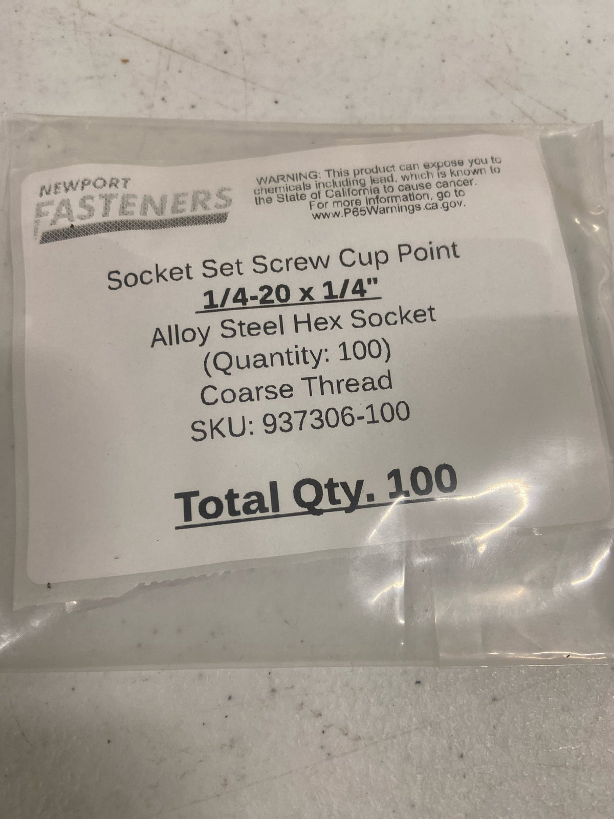 Newport Fasteners Socket Set Screw, Cup Point, 1/4-20 x 1/4", Alloy Steel, Zinc, Hex Socket , 100PK