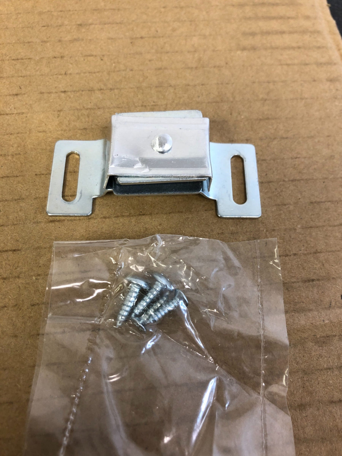 Hickory Hardware Cabinet Catch with 1.88" Centers