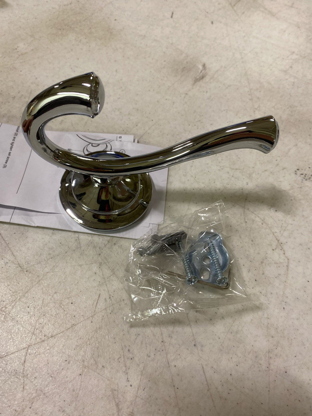 Delta Delta Linden Double Robe Hook