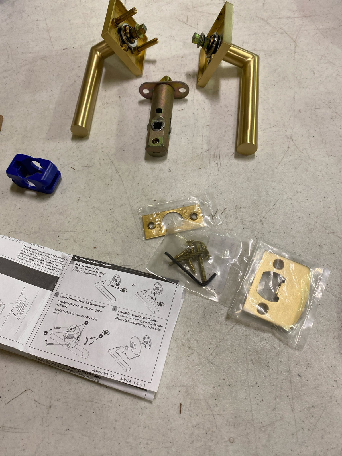 Emtek 5110STUUS4LH Stuttgart Left Handed Passage Door Lever Set with Square Rose from the Brass Modern Collection - Satin Brass