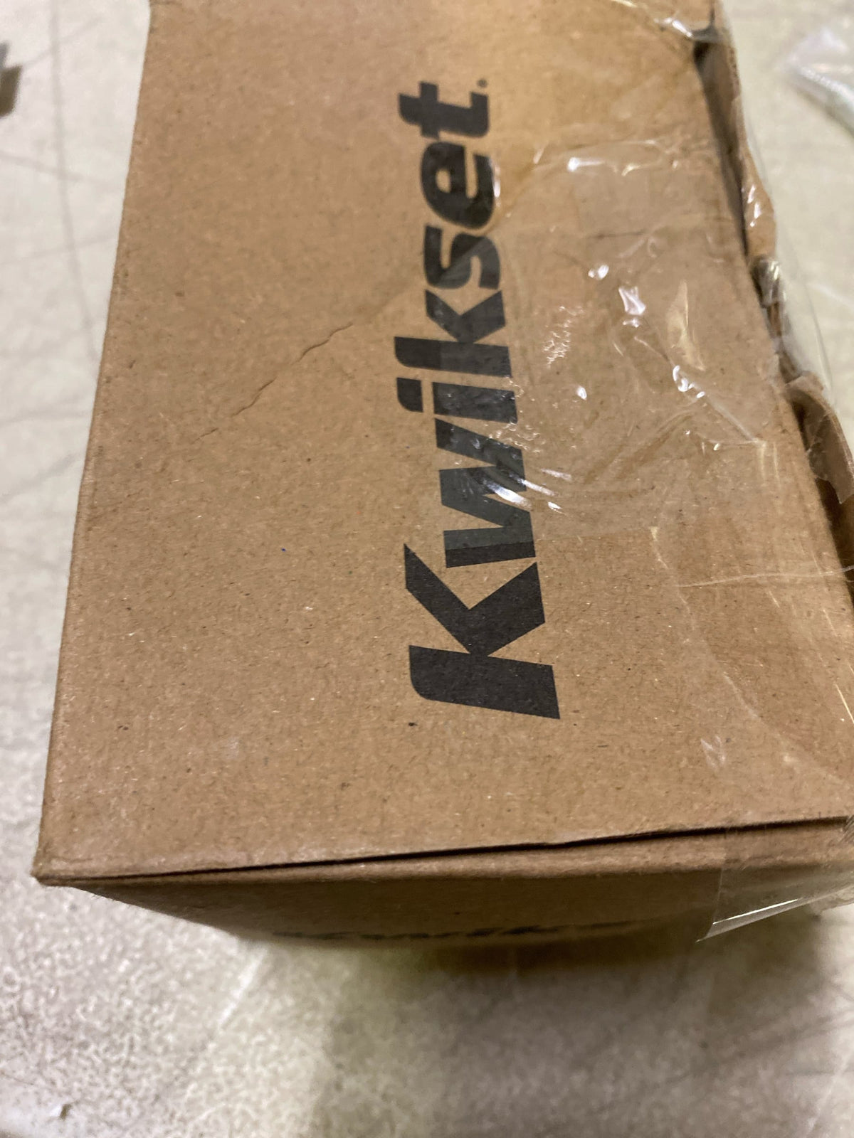 Kwikset 966MNKSQT-514.UNIV Maven Single Cylinder Keyed Entry Handleset Interior Pack with Square Rose for Handlesets - Matte Black