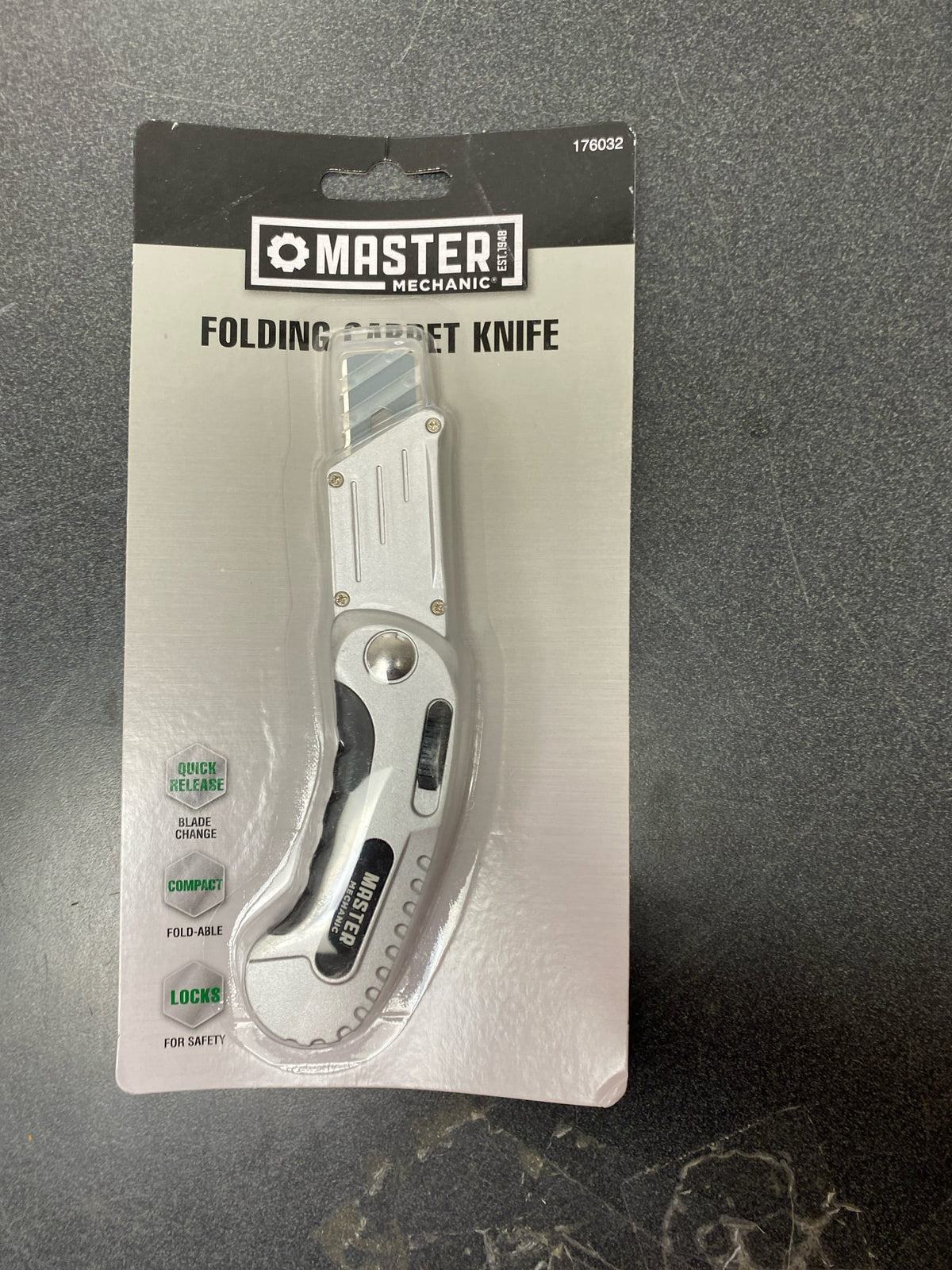 Master Mechanic 84-0765-0000 Folding Carpet Knife - Quantity 1