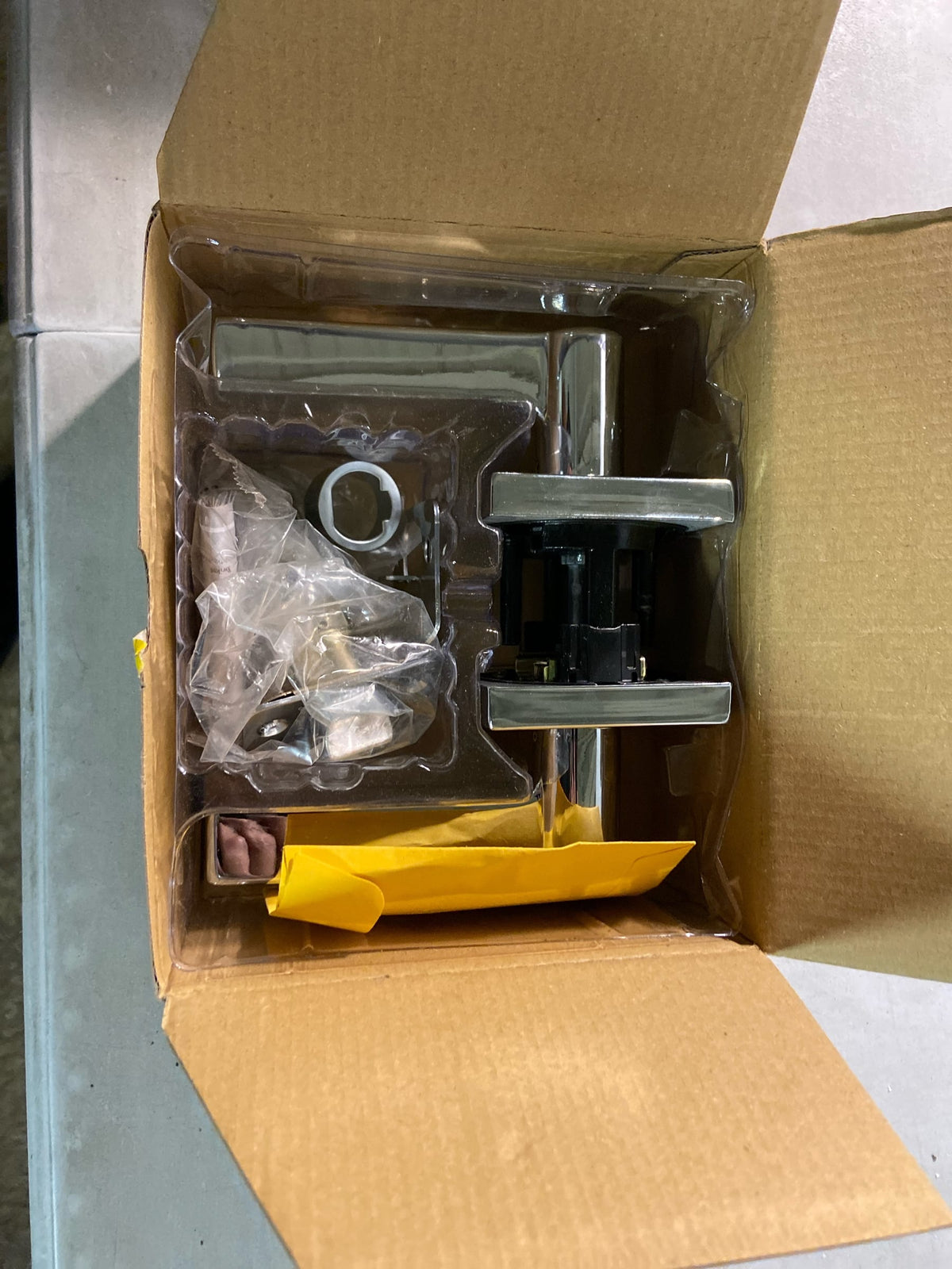 Kwikset 740HFLSQT-26S Halifax Single Cylinder Keyed Entry Door Lever Set with Square Rose and SmartKey - Polished Chrome