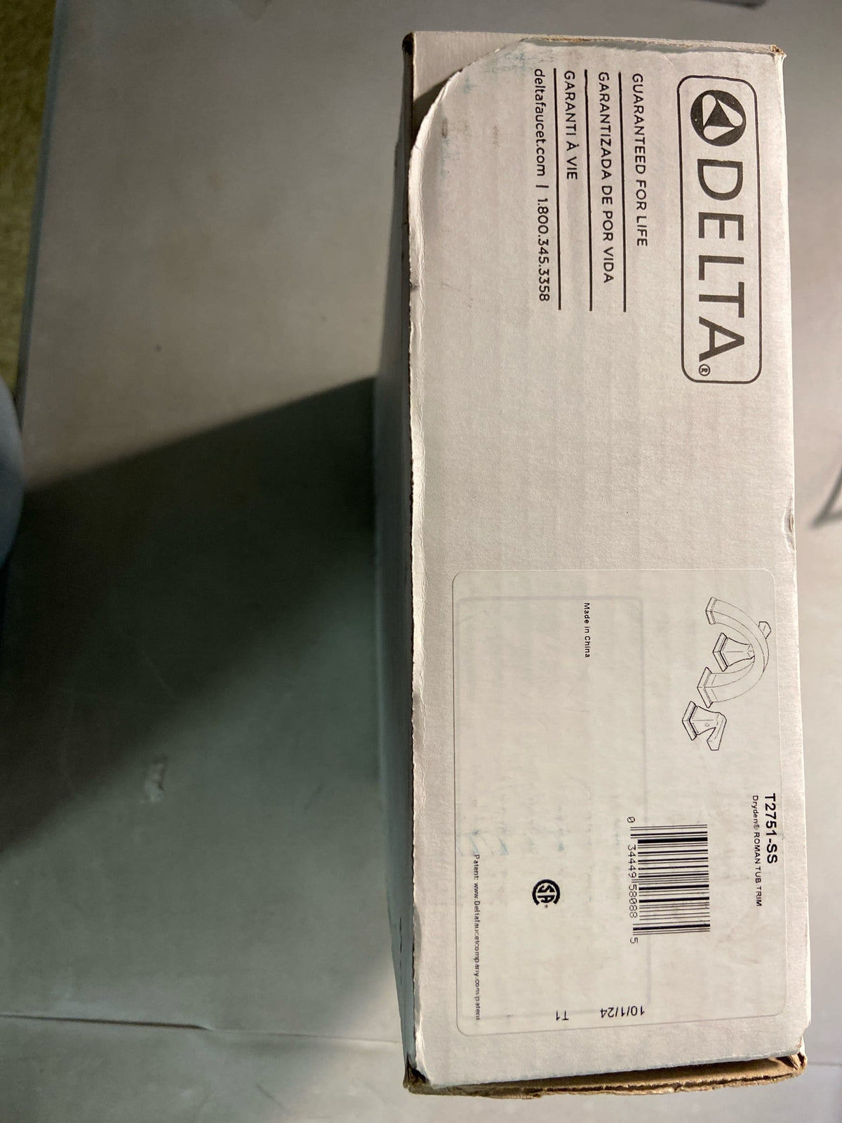 Delta T2751-SS Dryden Deck Mounted Roman Tub Filler Trim with Lever Handles - Brilliance Stainless