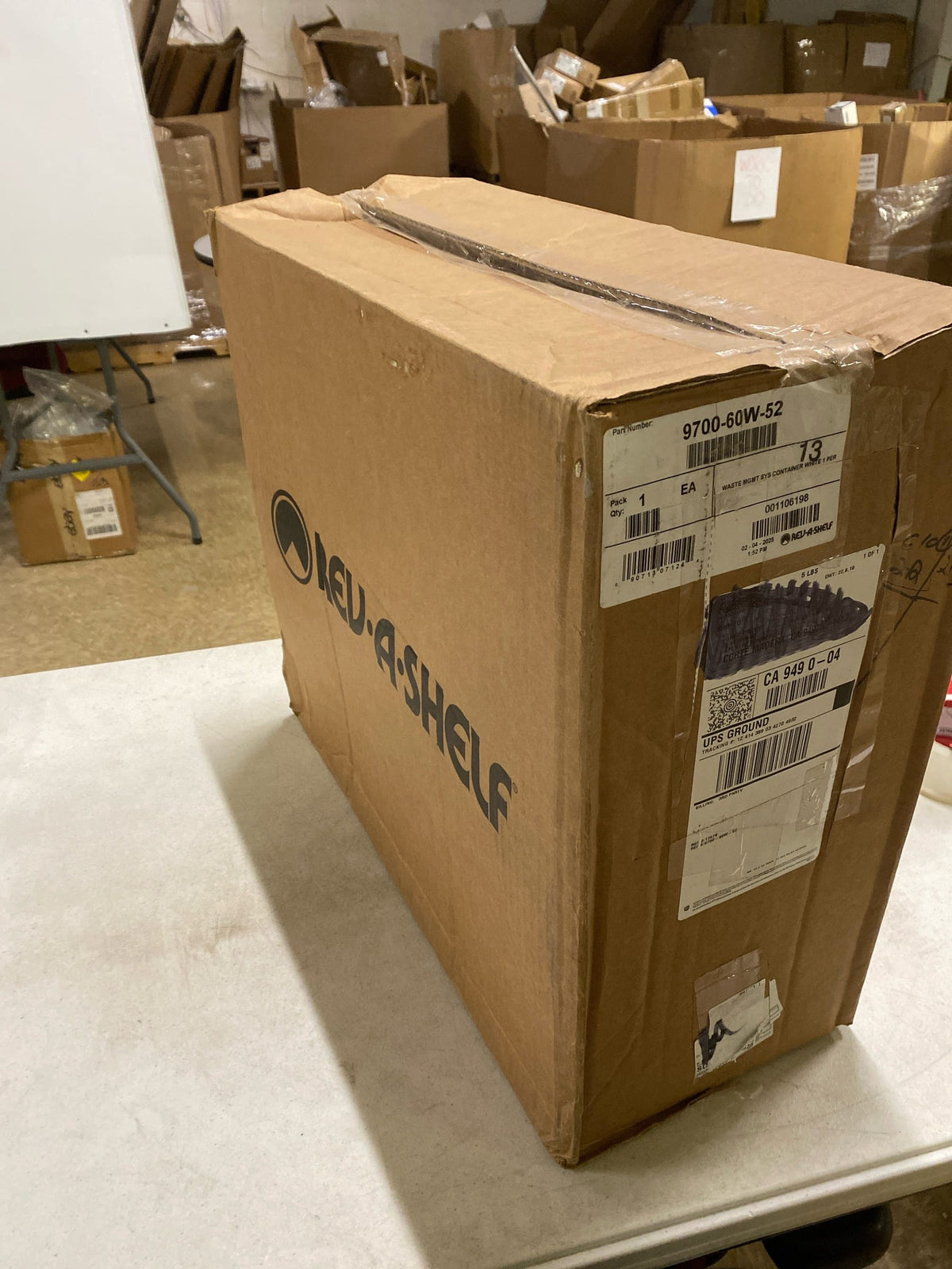 (1) White Replacement Container
