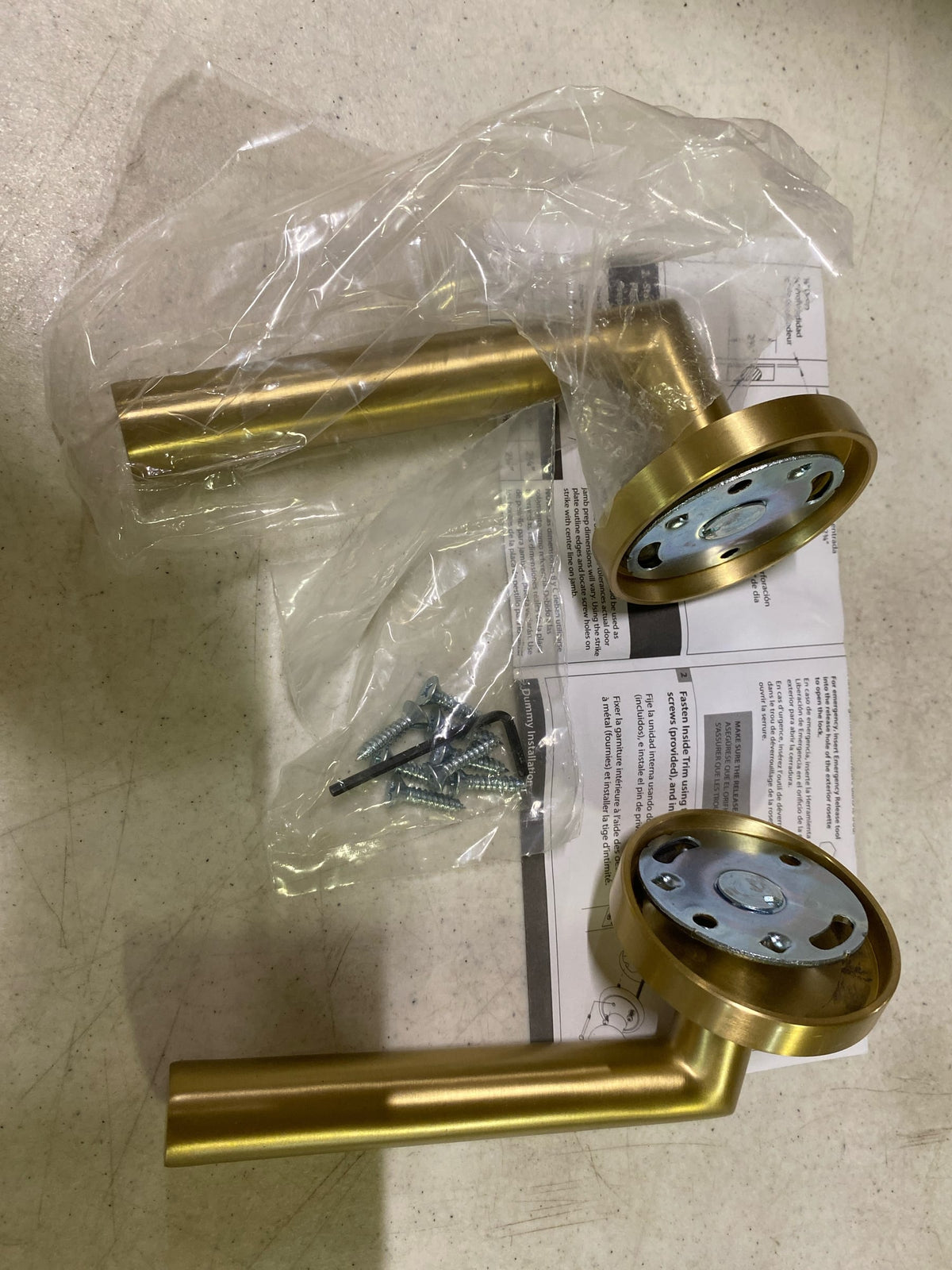 EMTEK Disk Rosette Dummy, Pair with Matching Finish Stuttgart Lever - Choice of 7 Finishes - 5059STUUS4 - Satin Brass (US4)