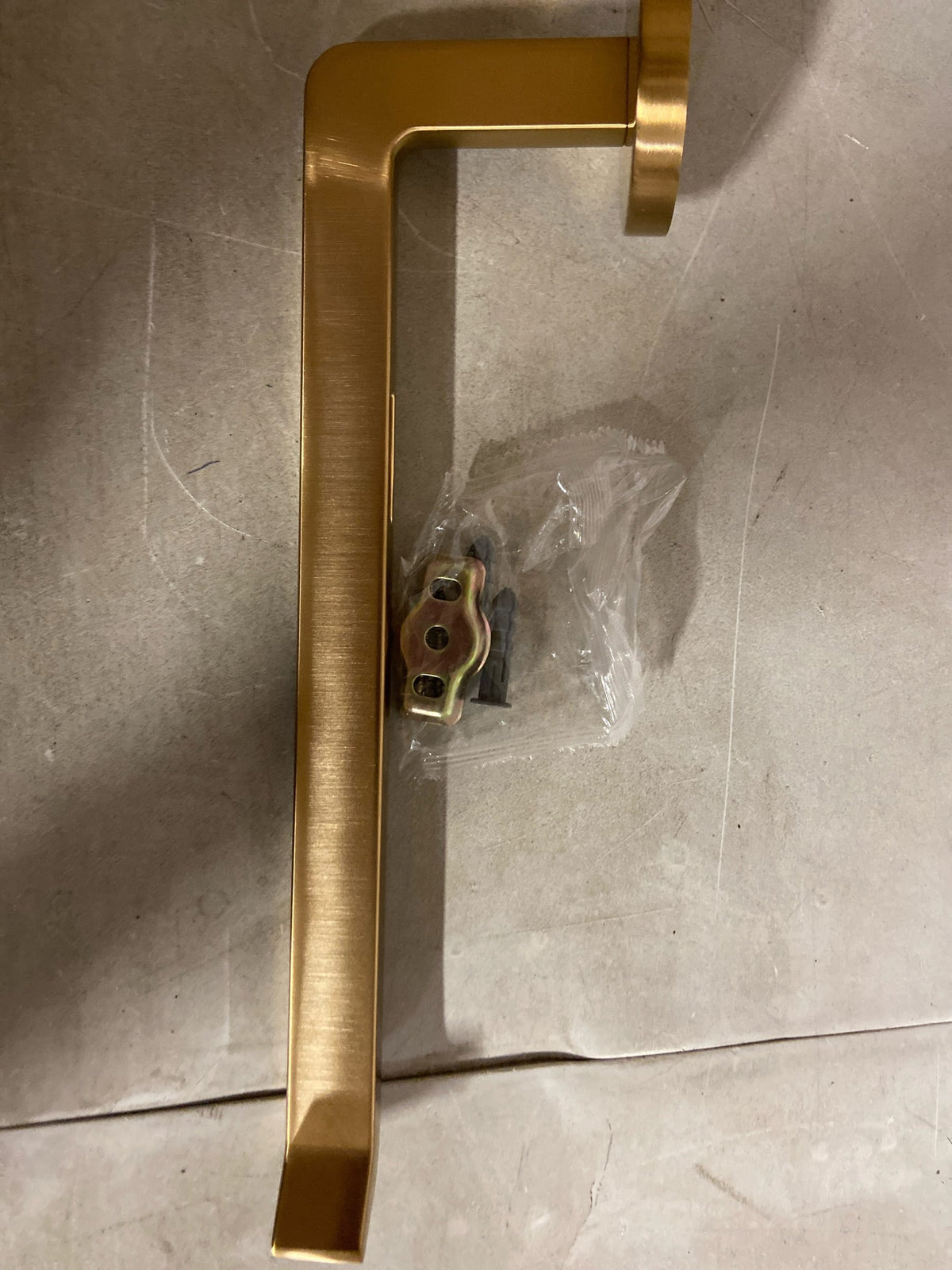 Signature hardware 485048 Drea 10-3/8 in. Wall Mounted Towel Ring in Brushed Gold
