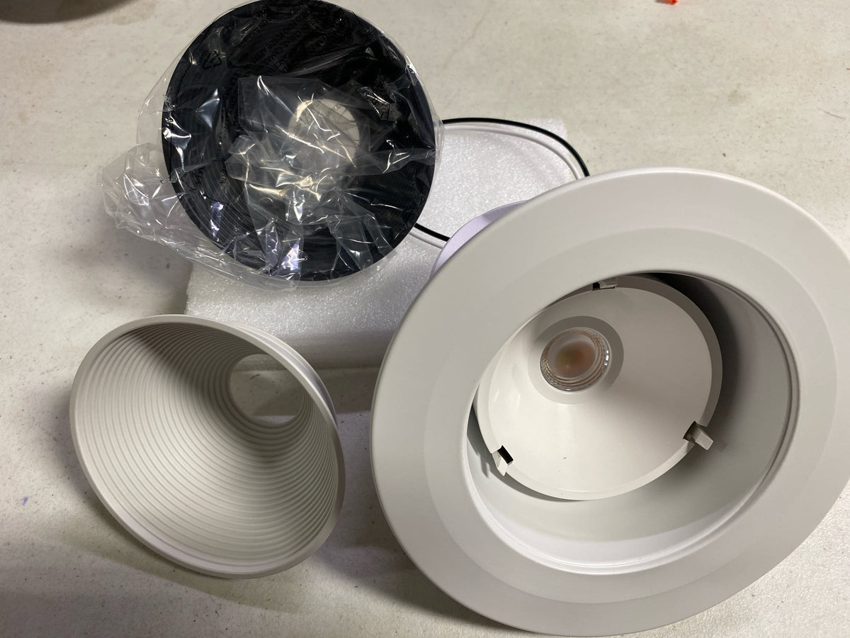 Commercial Electiric 5/6 inch LED Ultra Deep Color Changing Baffle Trim