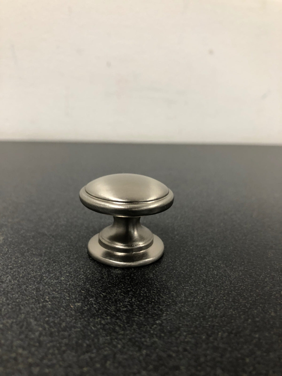 Hickory Hardware P3053-SS Williamsburg 1-1/4 Inch Mushroom Cabinet Knob - Stainless Steel