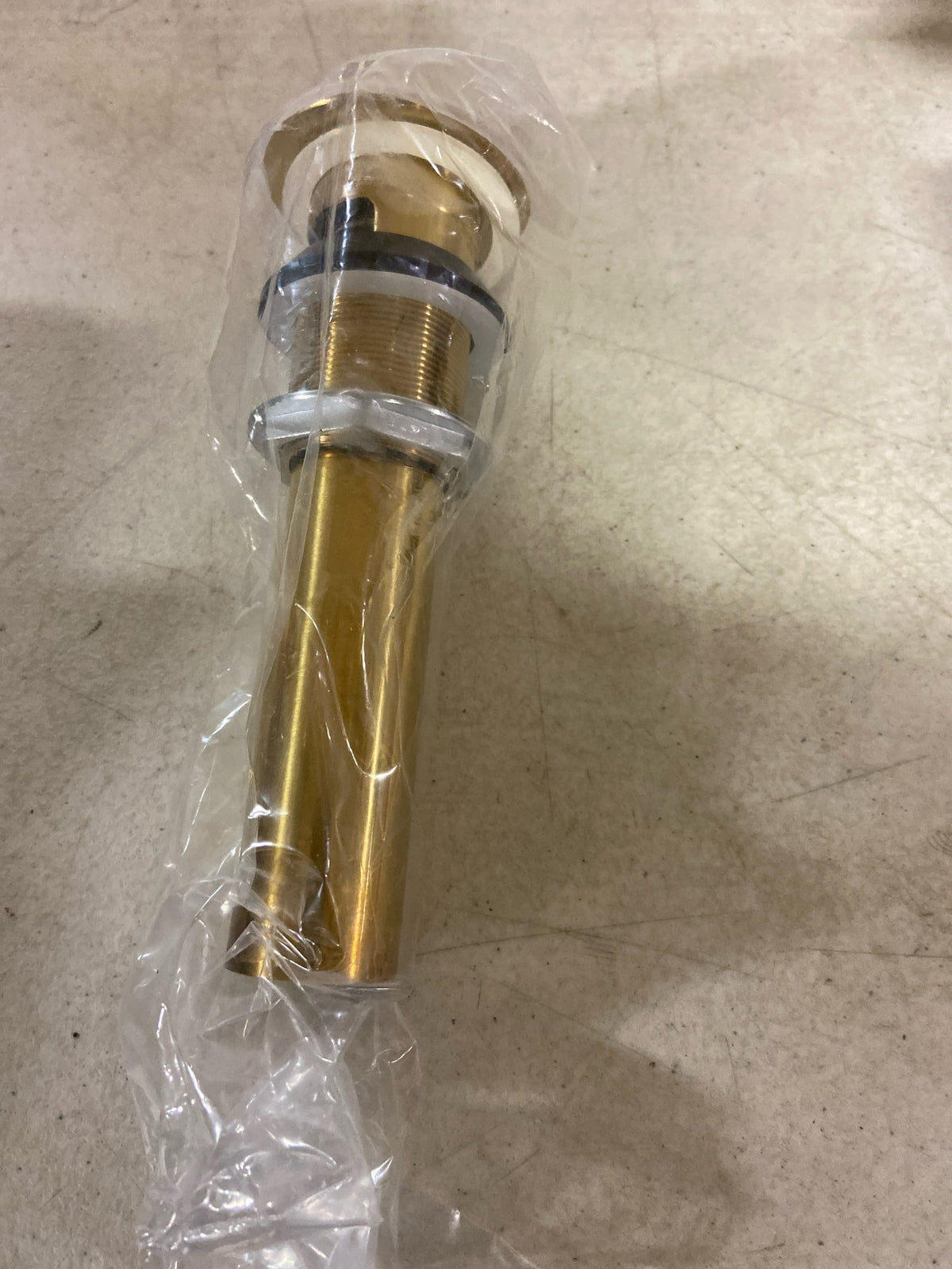 Lavatory Push Pop-Up Drain Assembly with overflow
