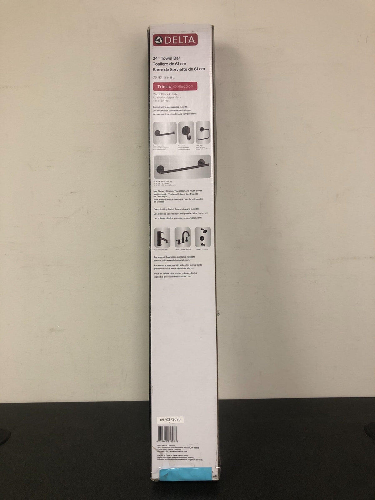 Delta 759240-BL Matte Black Trinsic 24" Wall Mounted Towel Bar