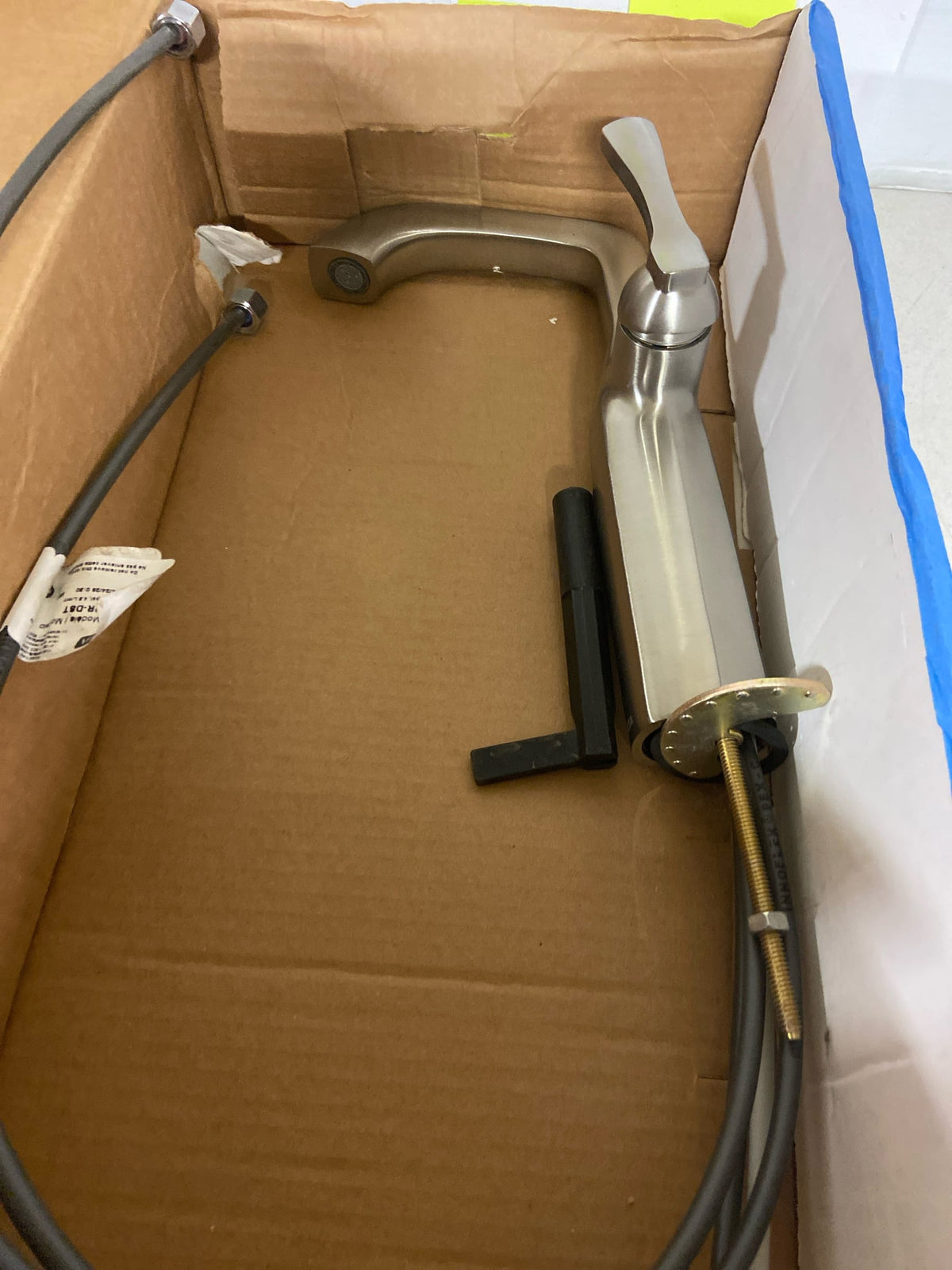 Delta 776-SS-PR-DST Stryke 1.2 GPM Vessel Single Hole Bathroom Faucet with Lever Handle and Diamond Seal Ceramic Disc Cartridges - Lumicoat Stainless