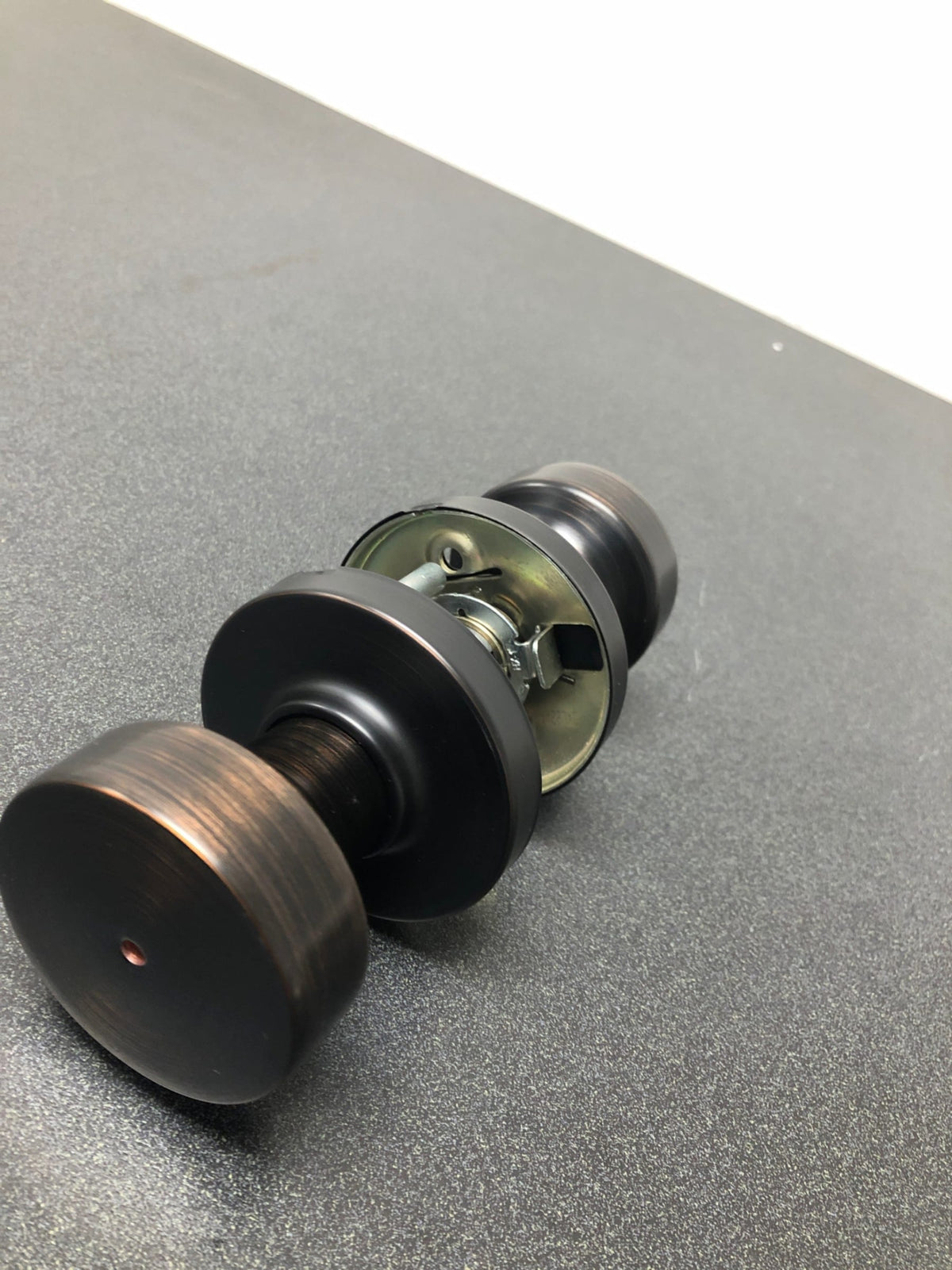 Kwikset 730PSKRDT-11P Pismo Privacy Door Knob Set with Round Rose - Venetian Bronze