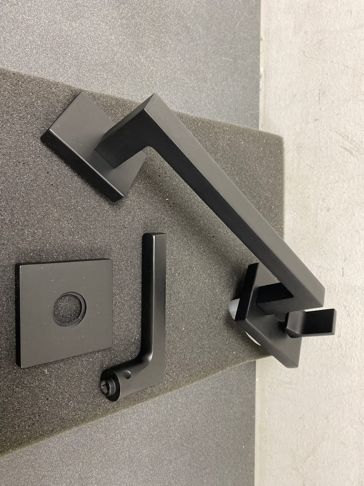 Baldwin 85390190ACRH Minneapolis Right Handed Sectional Handleset with 5162 Lever - Minus Deadbolt - Satin Black