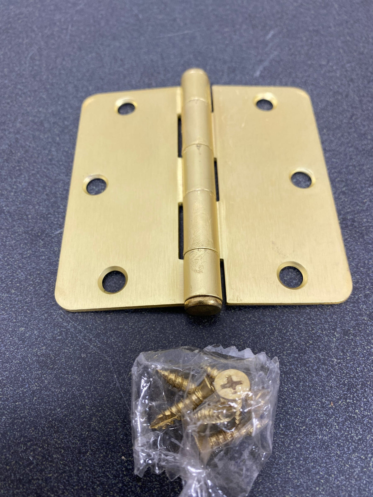Miseno MDH3513CB 3-1/2 x 3-1/2 Plain Bearing 1/4" Radius Corner Door Hinge - Pack of 3 - Champagne Brass